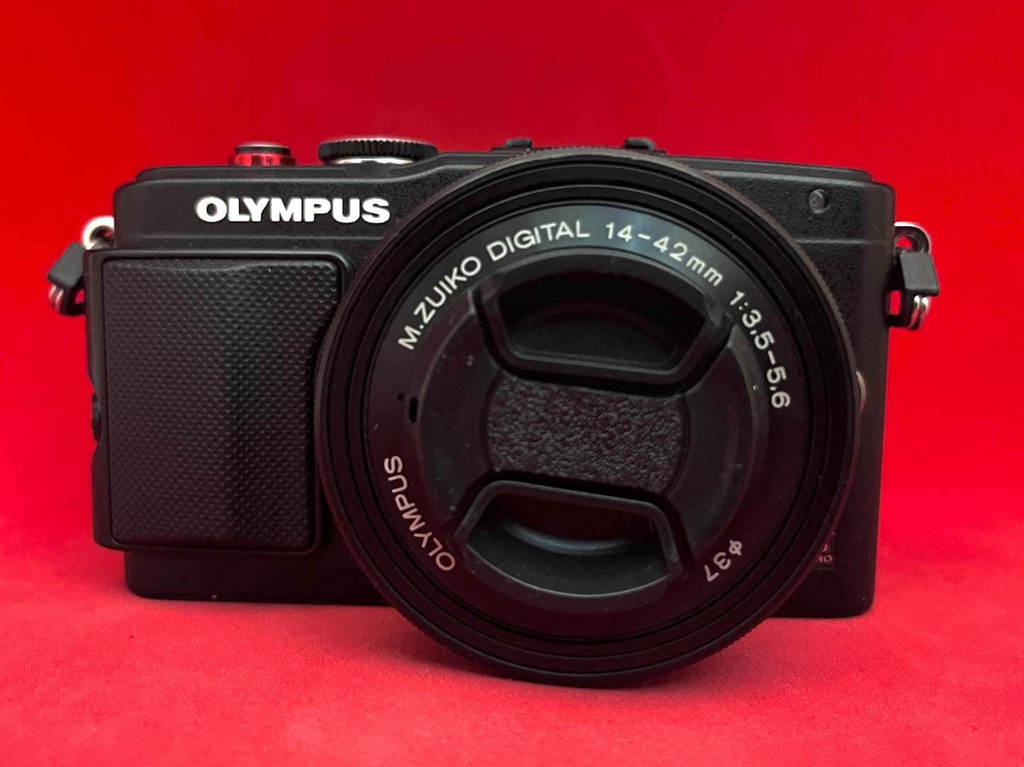 Olympus E-PL6 16MP with EZ 14-42mm Black (used)