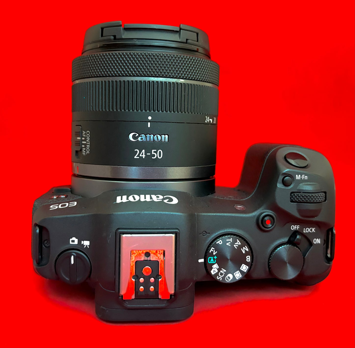 CANON EOS R8 MIRRORLESS WITH RF 24-50MM F/4.5-6.3 IS STM LENS (used)