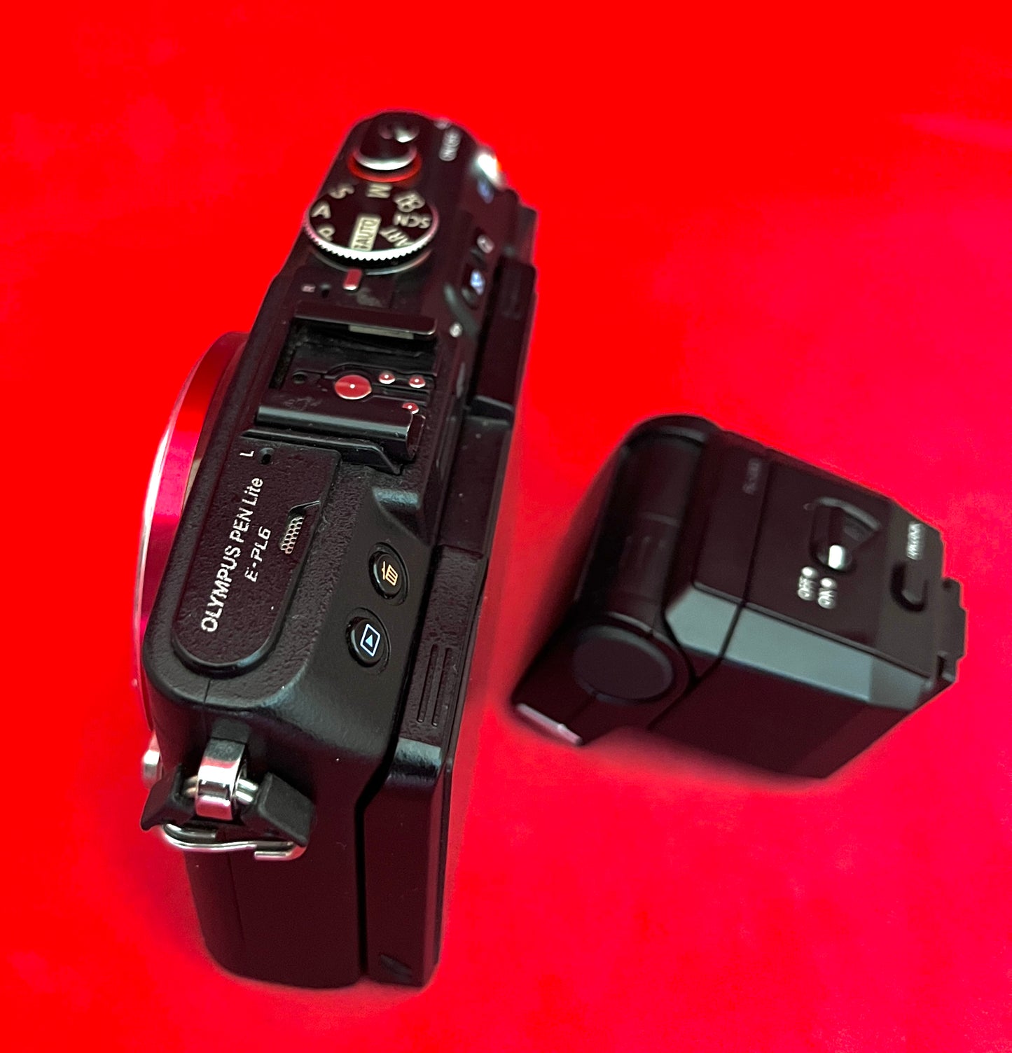 Olympus PEN E-PL6 body (used)