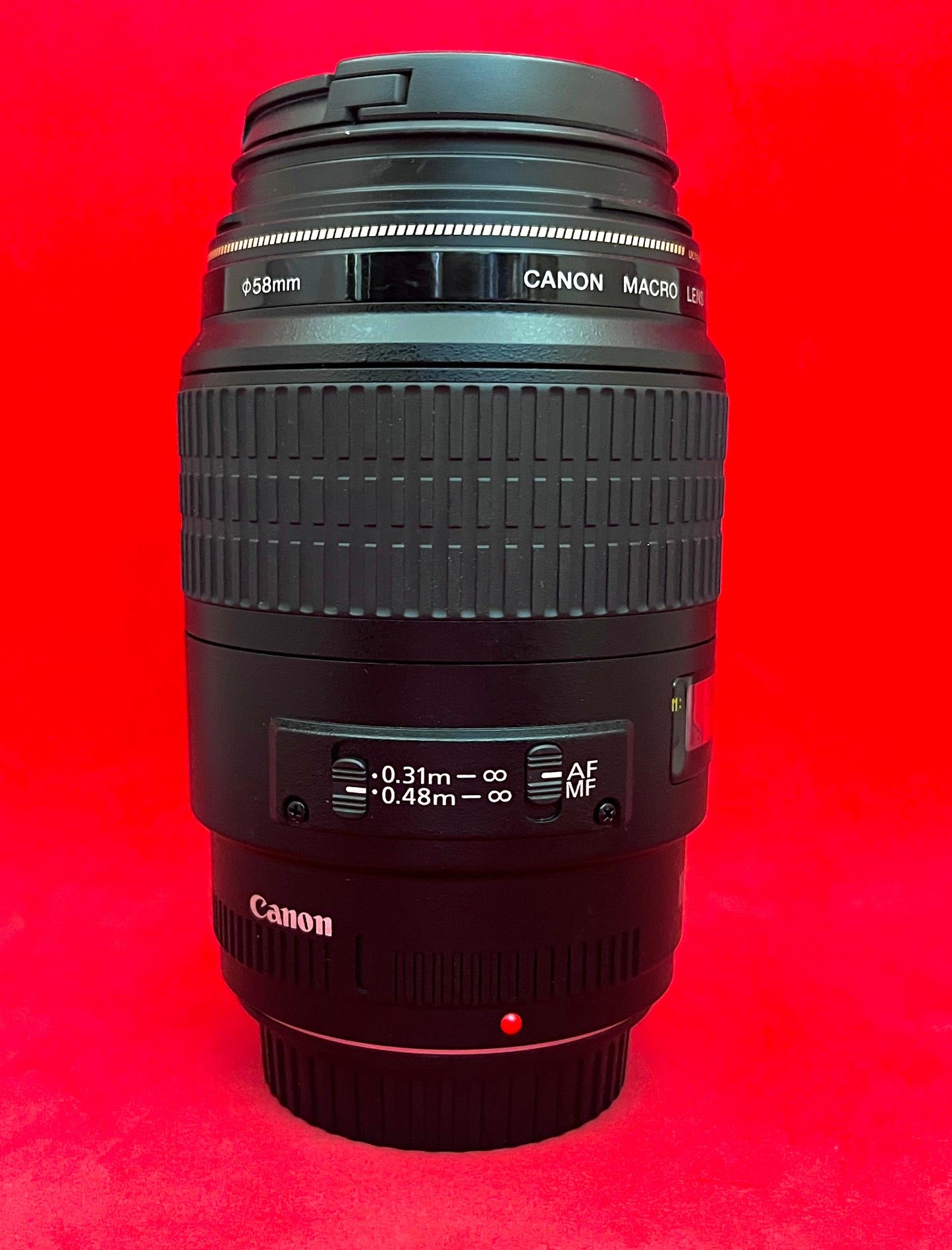 CANON EF 100MM F2.8 USM MACRO LENS (used)