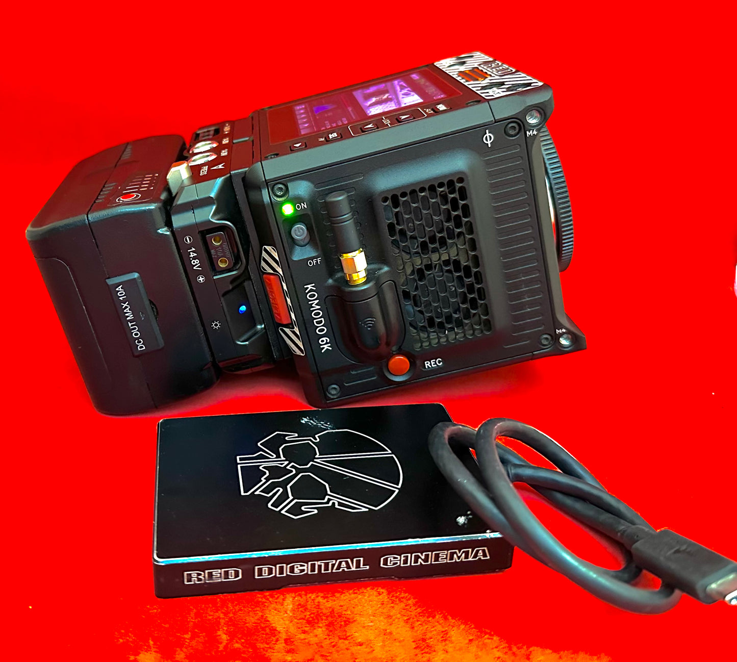 RED DIGITAL CINEMA KOMODO 6K Digital Cinema Camera Canon RF-mount (used)