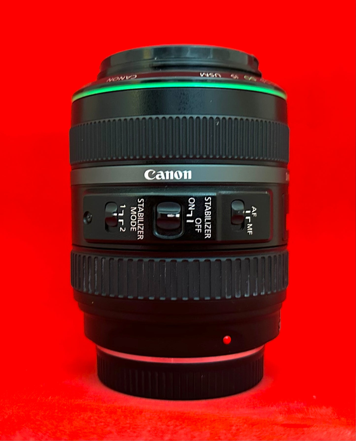 Canon EF 70-300mm f/4.5-5.6 DO IS USM Lens (used)