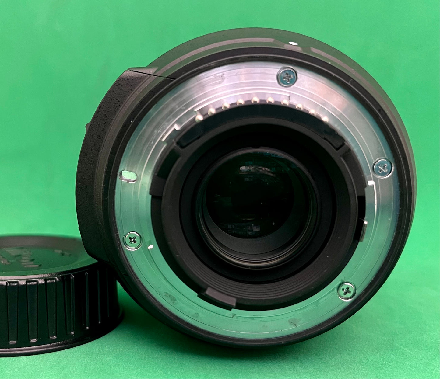 Nikon AF-S DX NIKKOR 18-200mm f/3.5-5.6G ED VR II Lens (used)