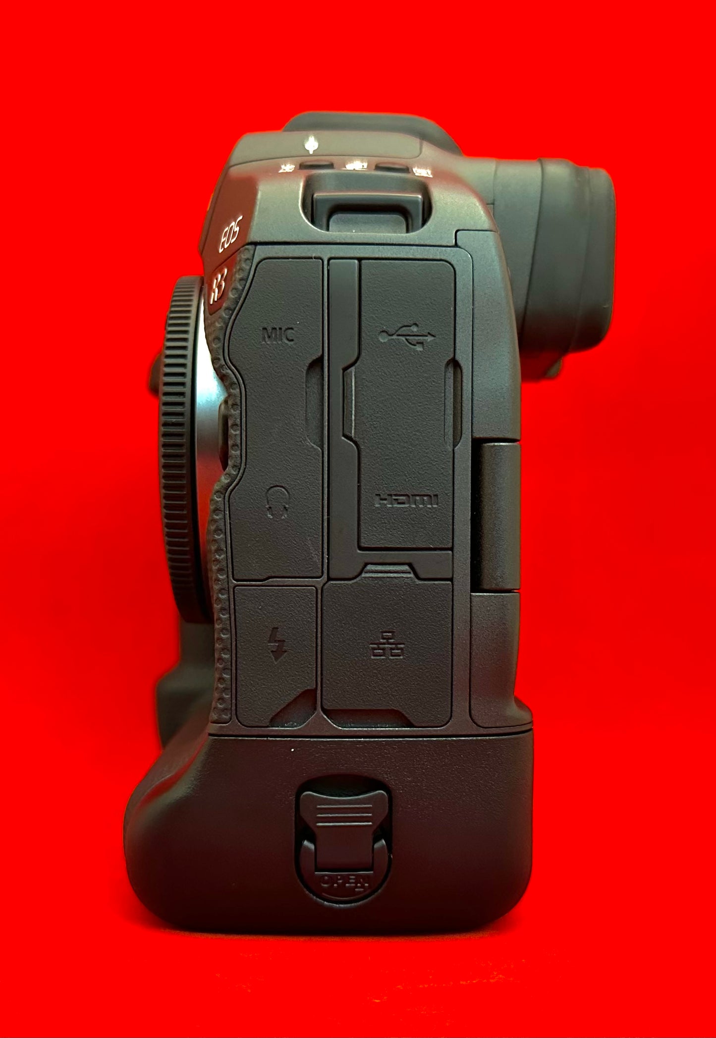 Canon EOS R3 Mirrorless Camera (used)