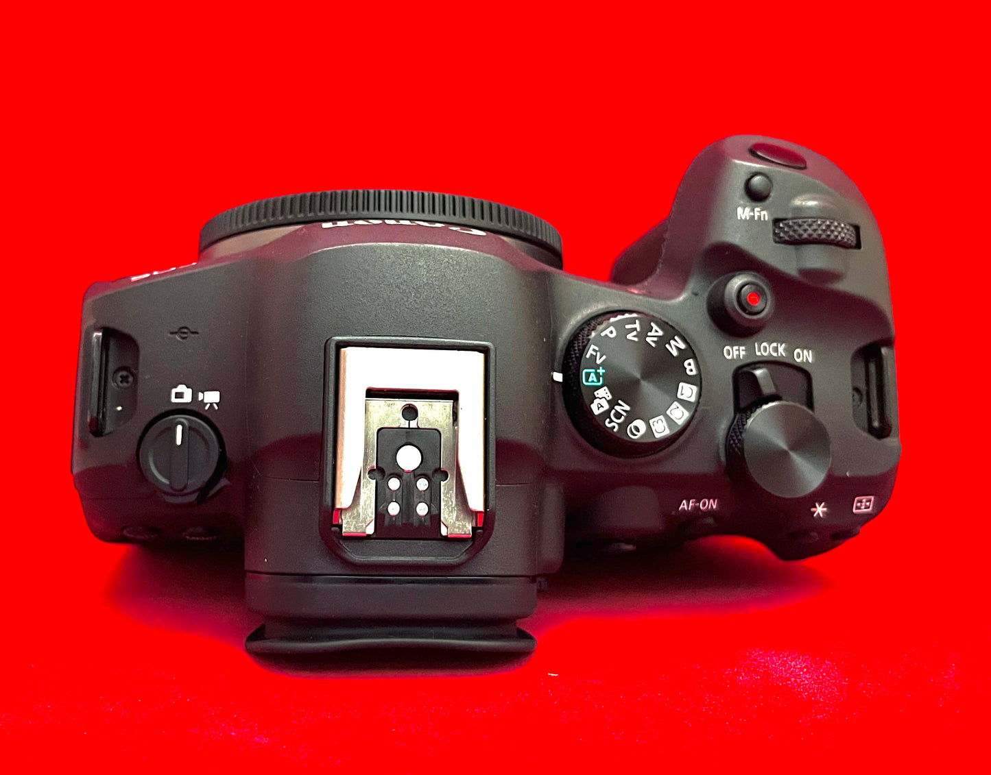 Canon EOS R6 Mark II Mirrorless Camera With Rf 24-105mm STM ( used )