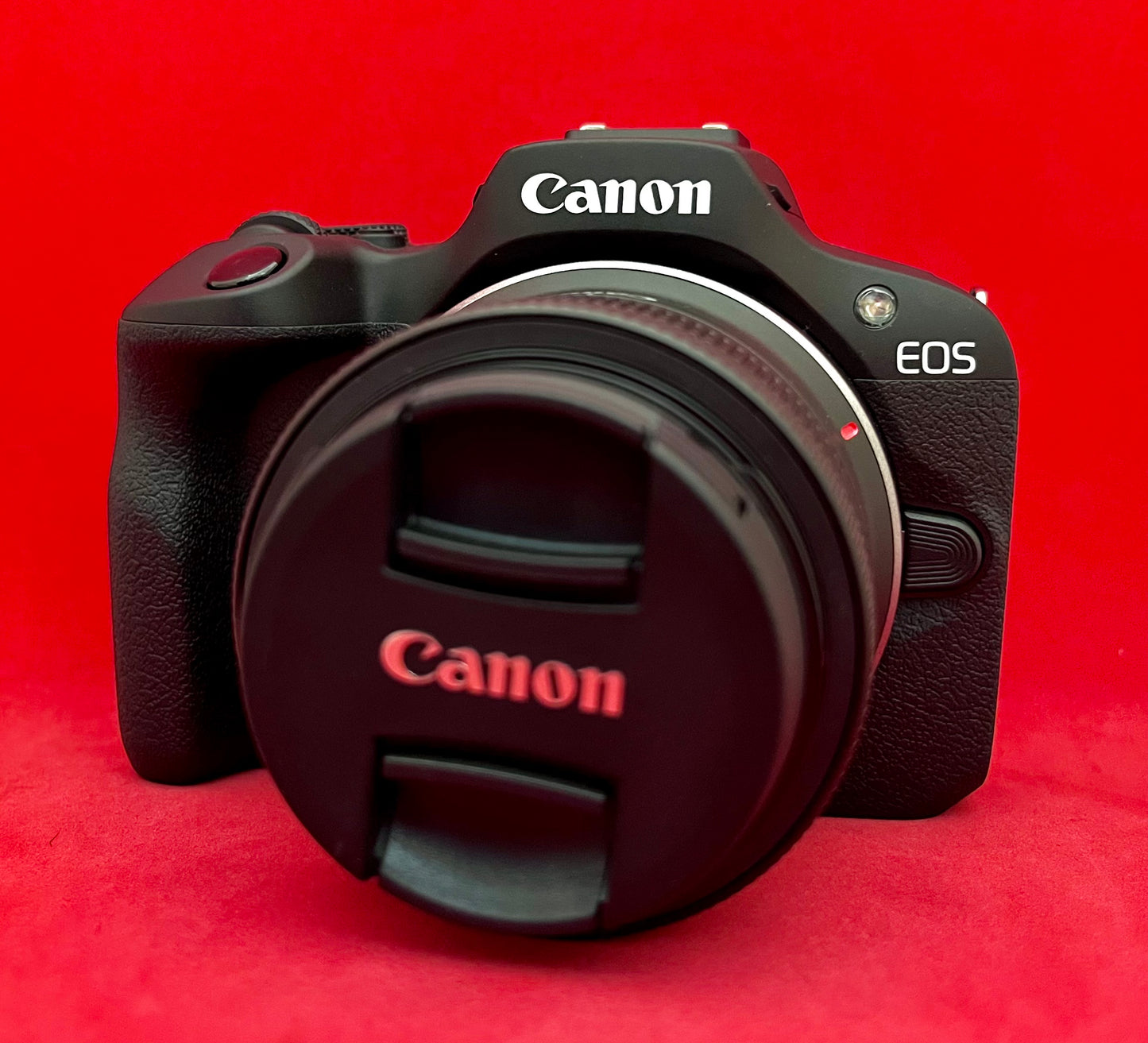 Canon EOS R100 Mirrorless Camera + RF-S 18-45mm Lens (used)