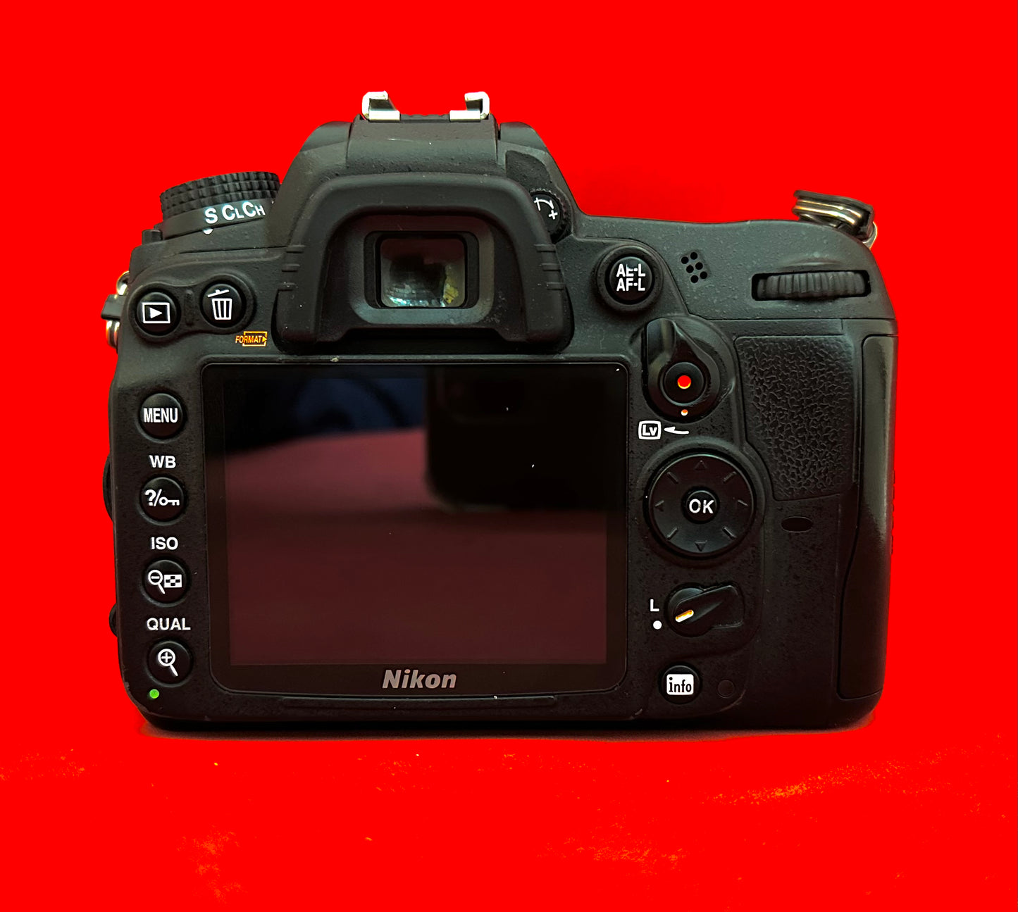 NIKON D7000 BODY (used)