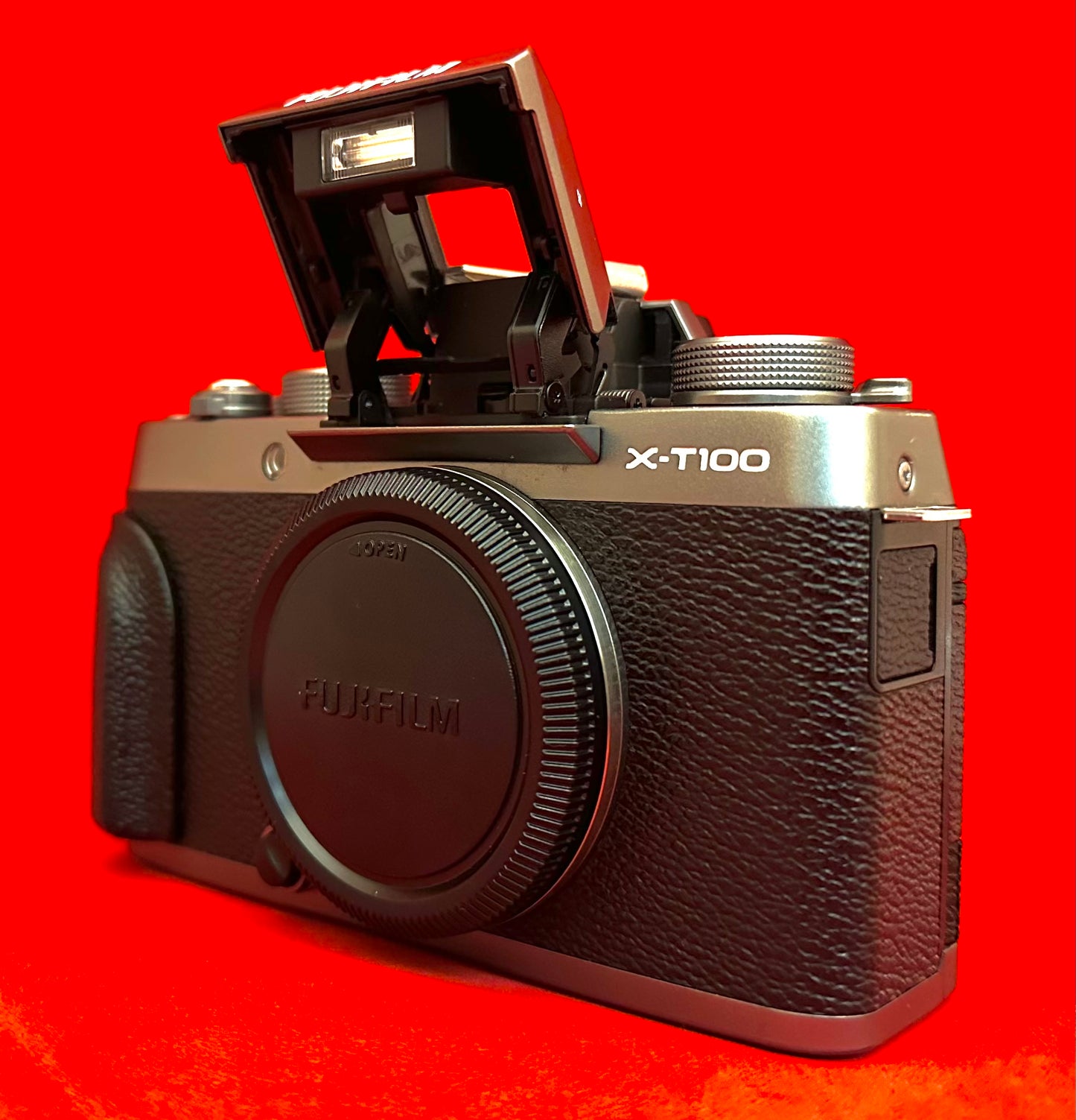 FUJIFILM X-T100 Mirrorless Digital Camera Body Only (used)