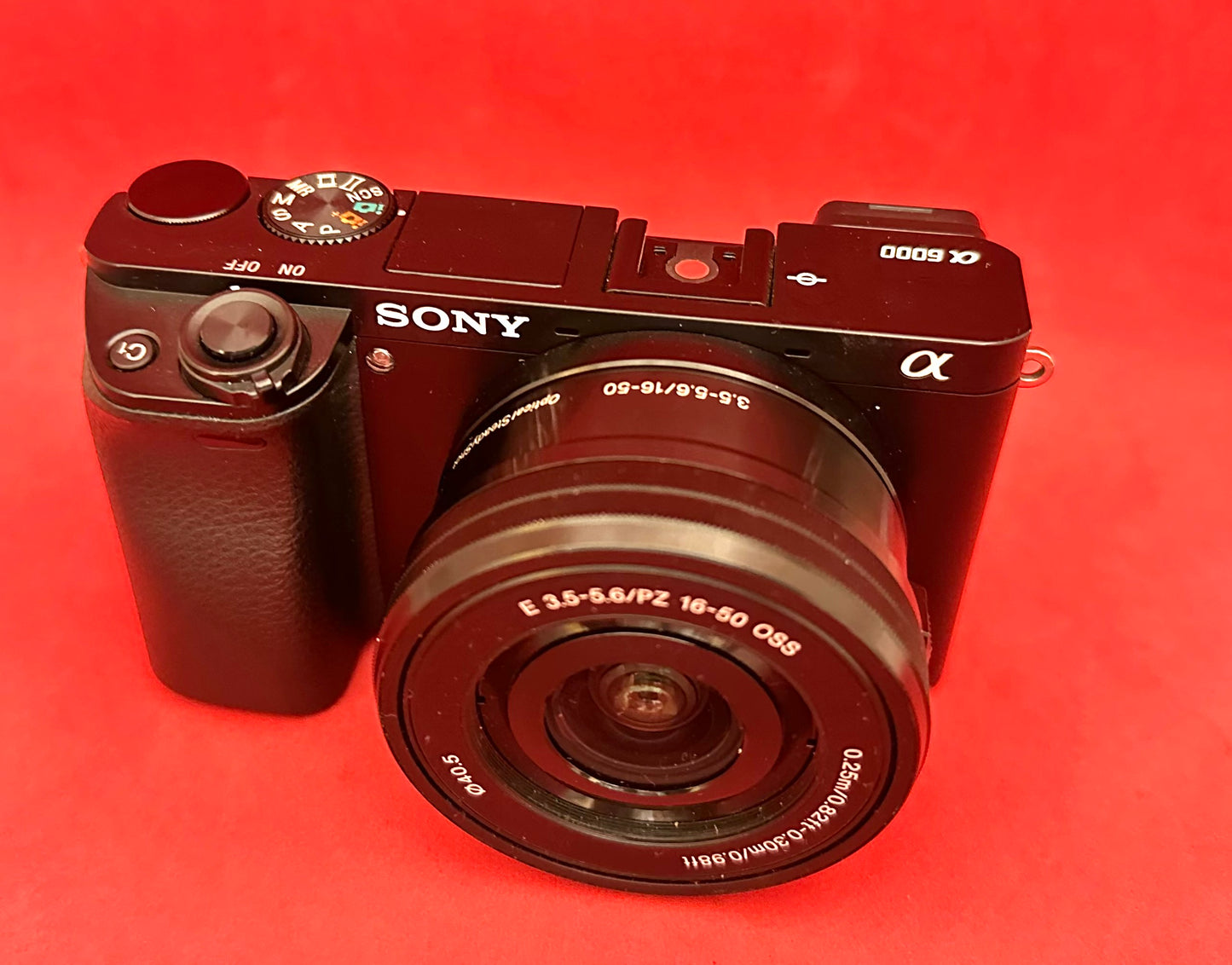 Sony a6000 Mirrorless Camera with 16-50mm Lens (used)