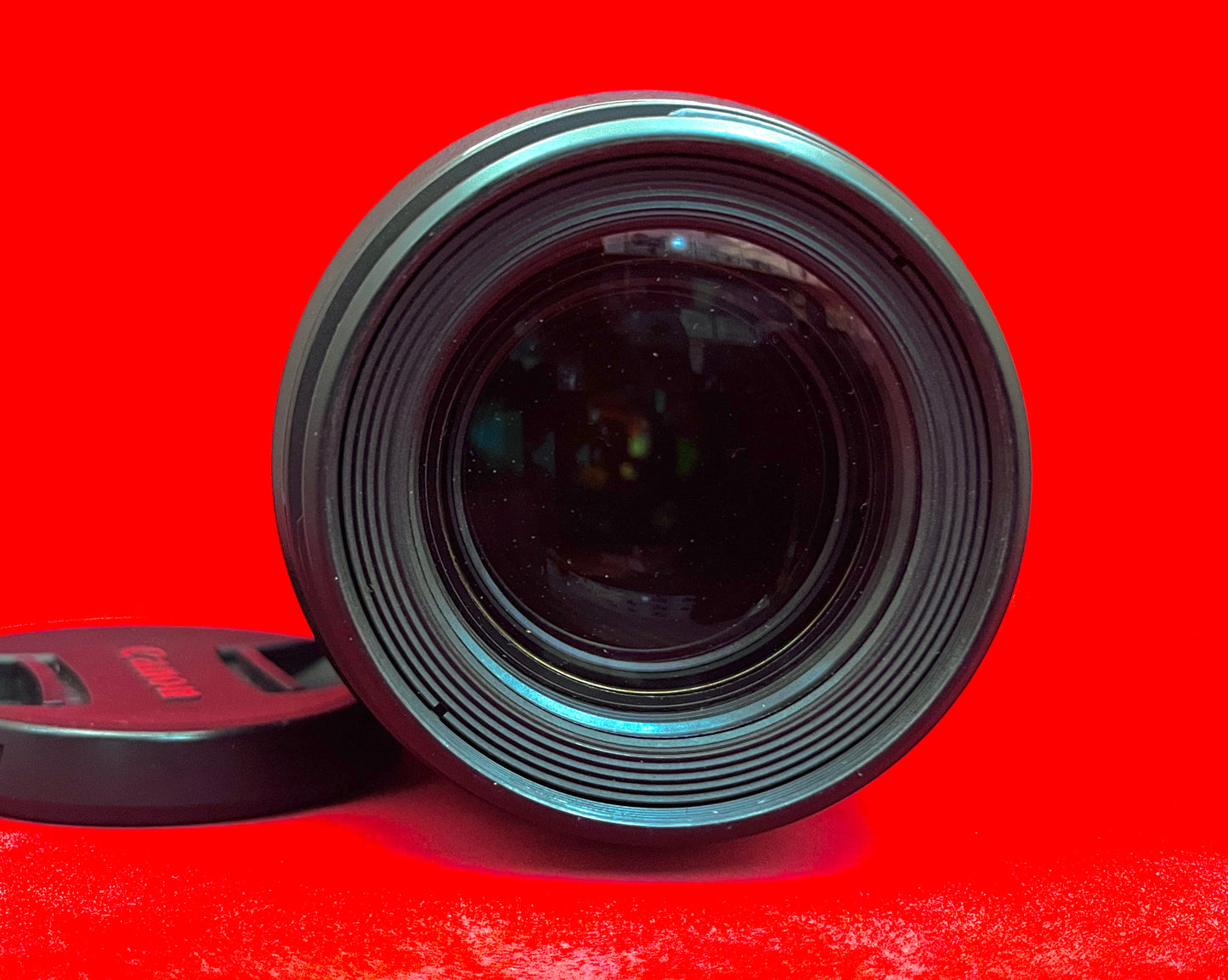 CANON EF 100MM F2.8 USM MACRO LENS (used)