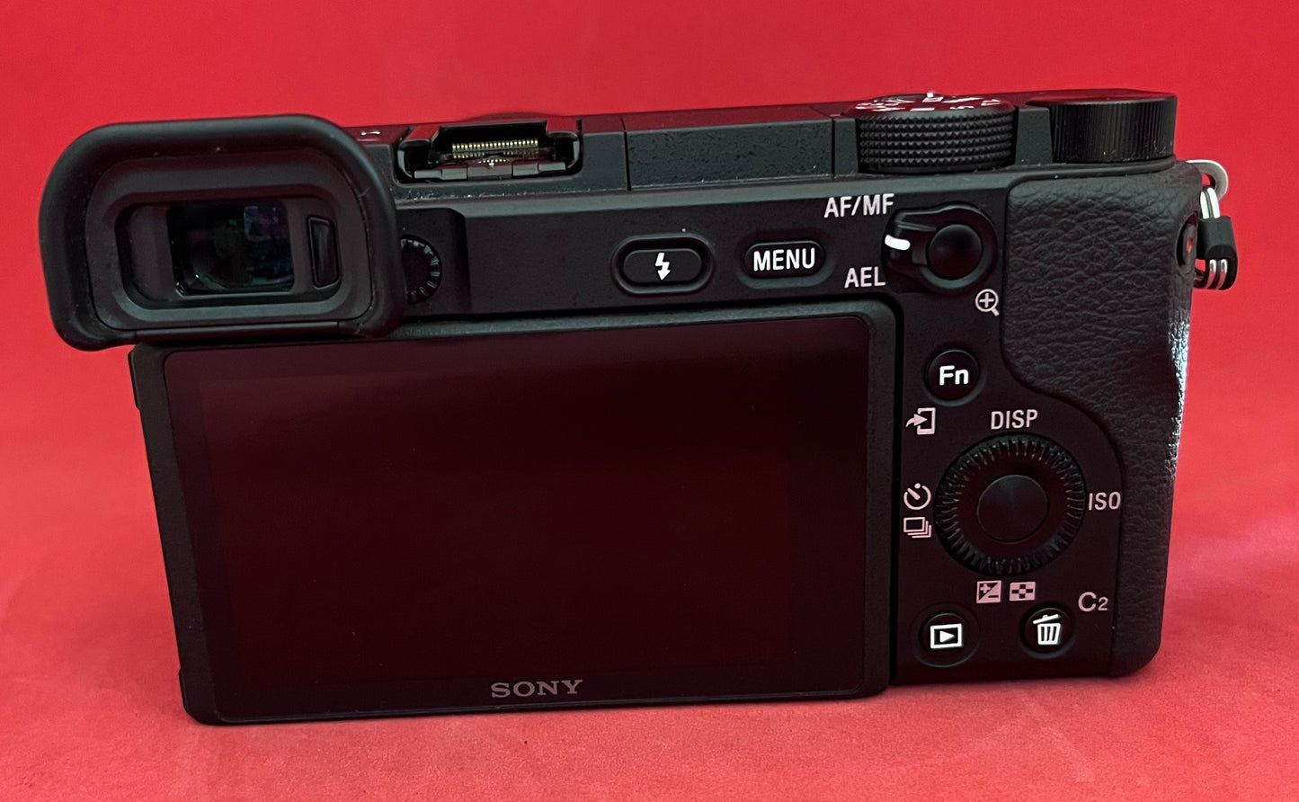 Sony Alpha a6400 Mirrorless Digital Camera with 16-50mm Lens (used)