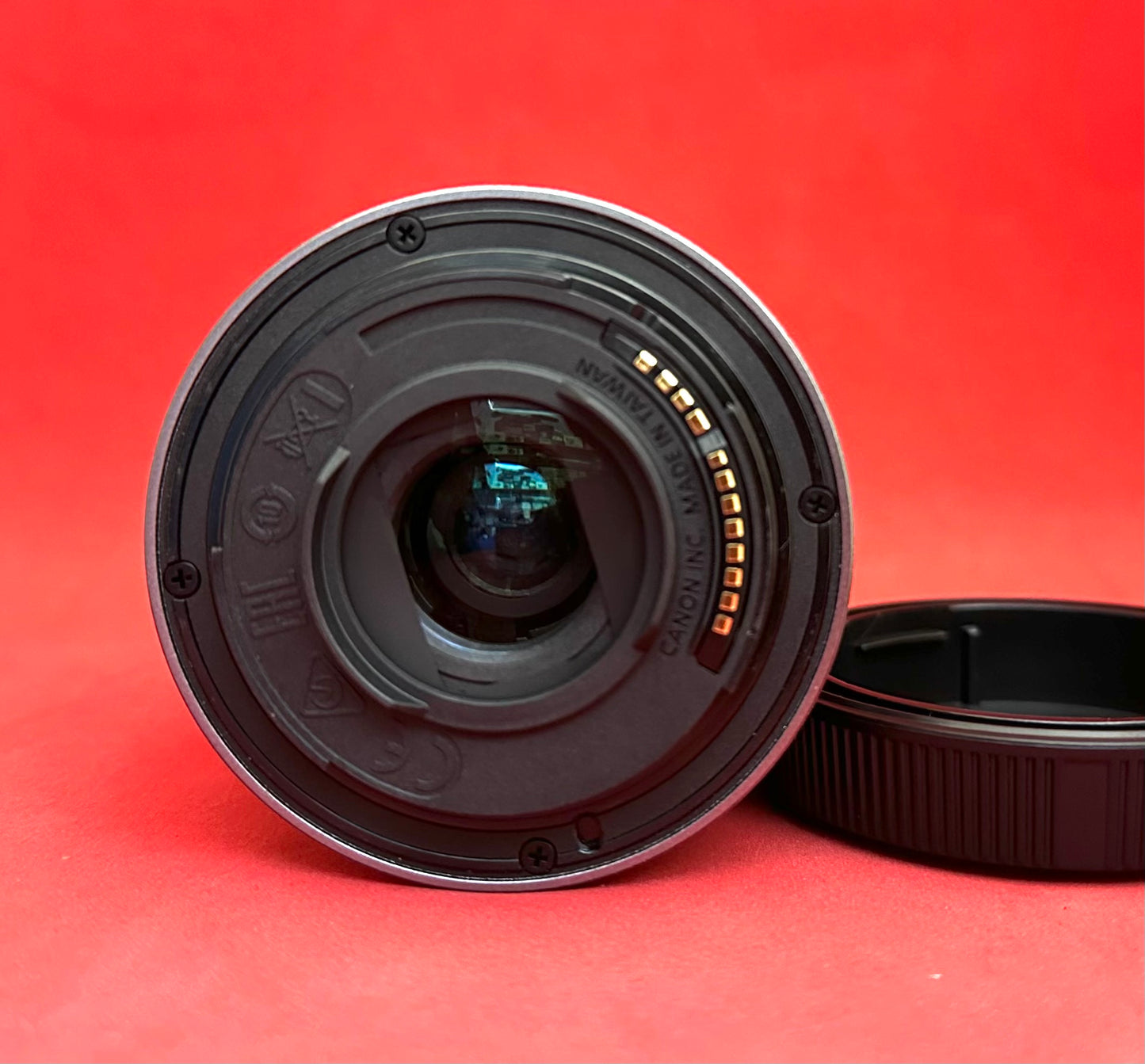 Canon RF-S 18-150mm f3.5-6.3 IS STM Mirrorless Camera Lens (used)