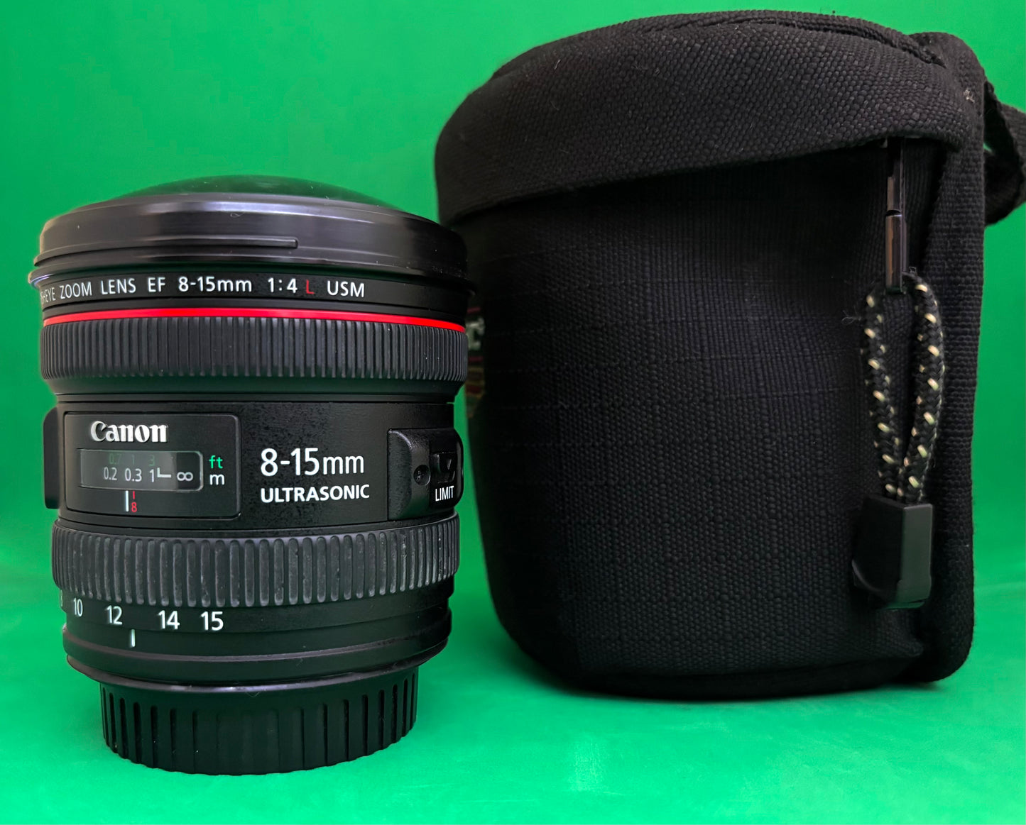 Canon EF 8-15mm f/4L USM Fisheye Zoom lens (Used)