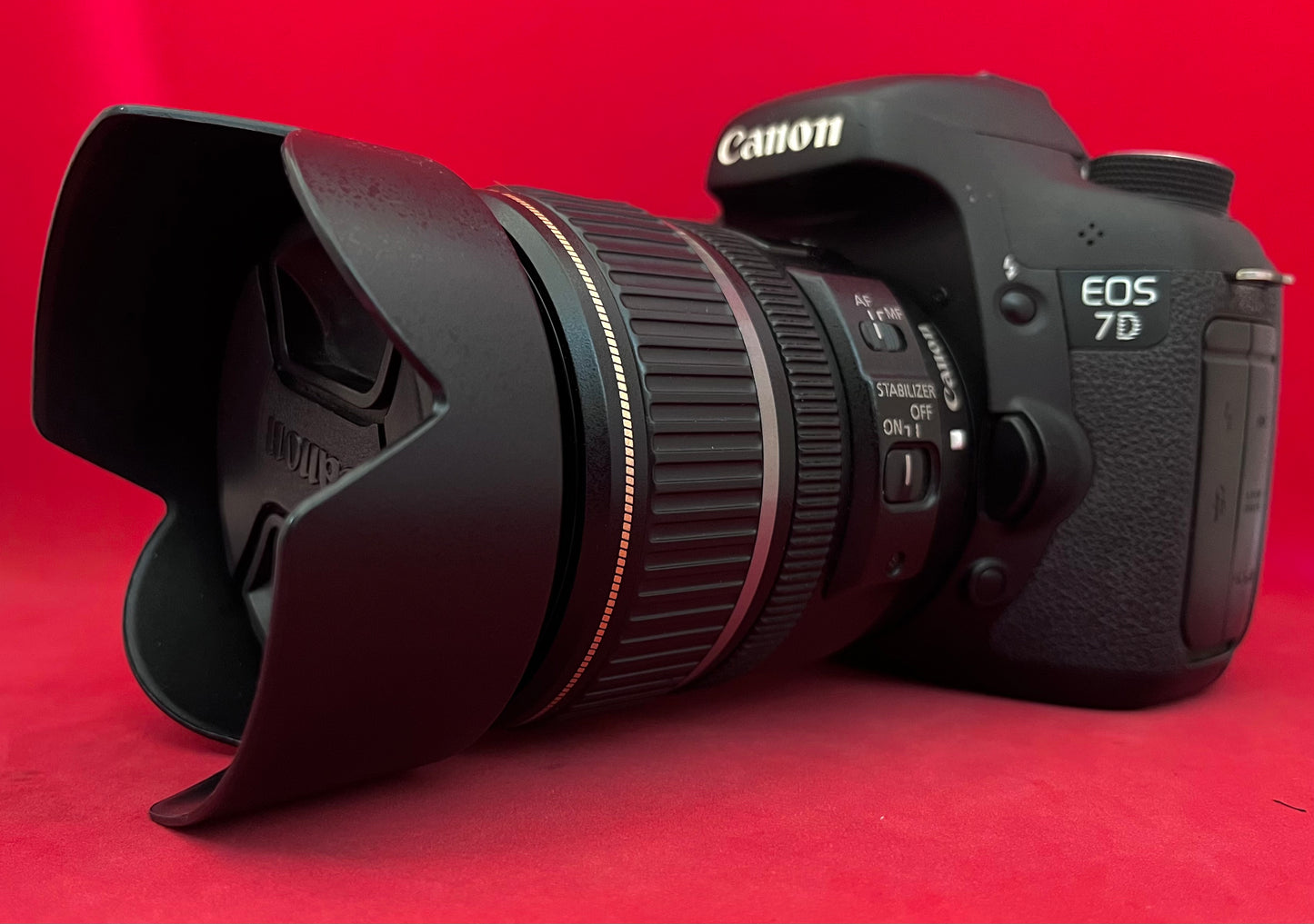 Canon EOS 7D DSLR Camera + 17-85mm lens (used)