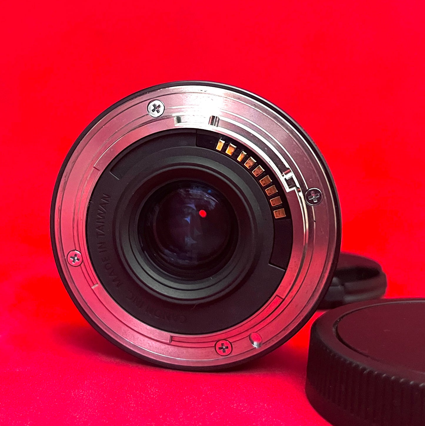 Canon EF-M 22mm f/2.0 STM Lens (used)