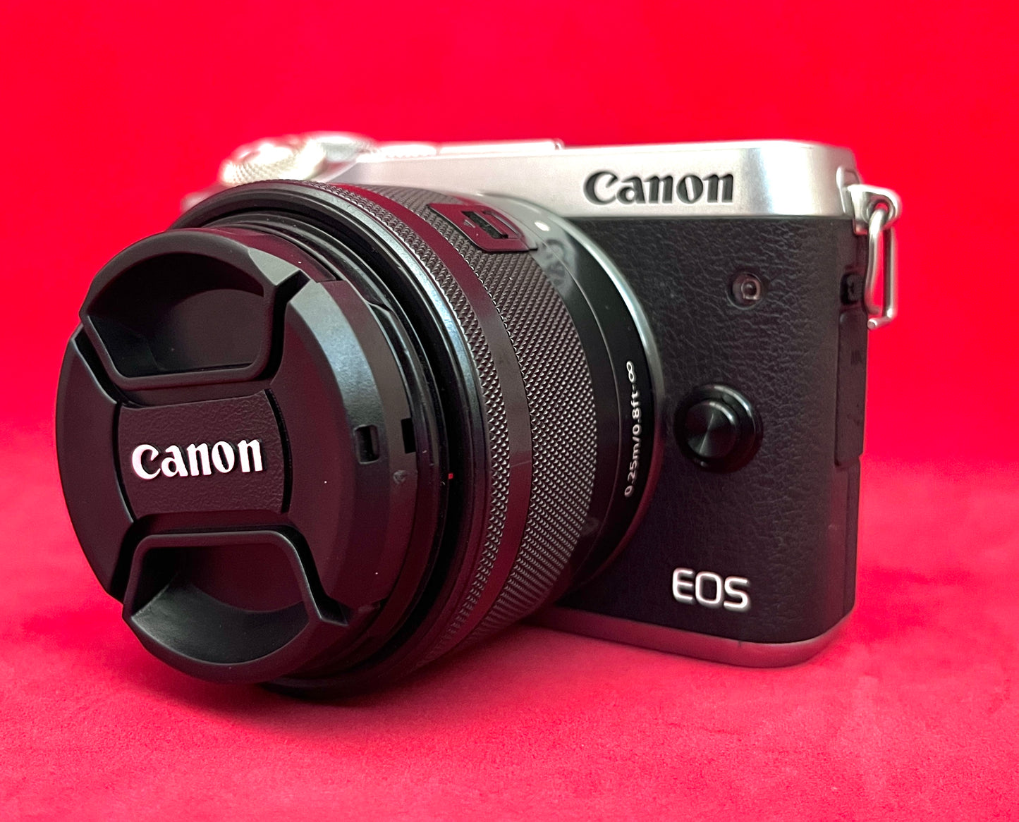 Canon EOS M6 Mirrorless Digital Camera with 15-45mm STM Lens Kit silver (used)