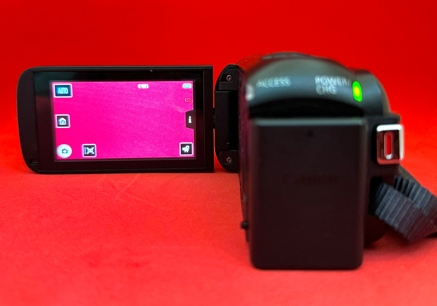 Canon Legria HF R806 Full HD
Handheld Camcorder black. (Used)