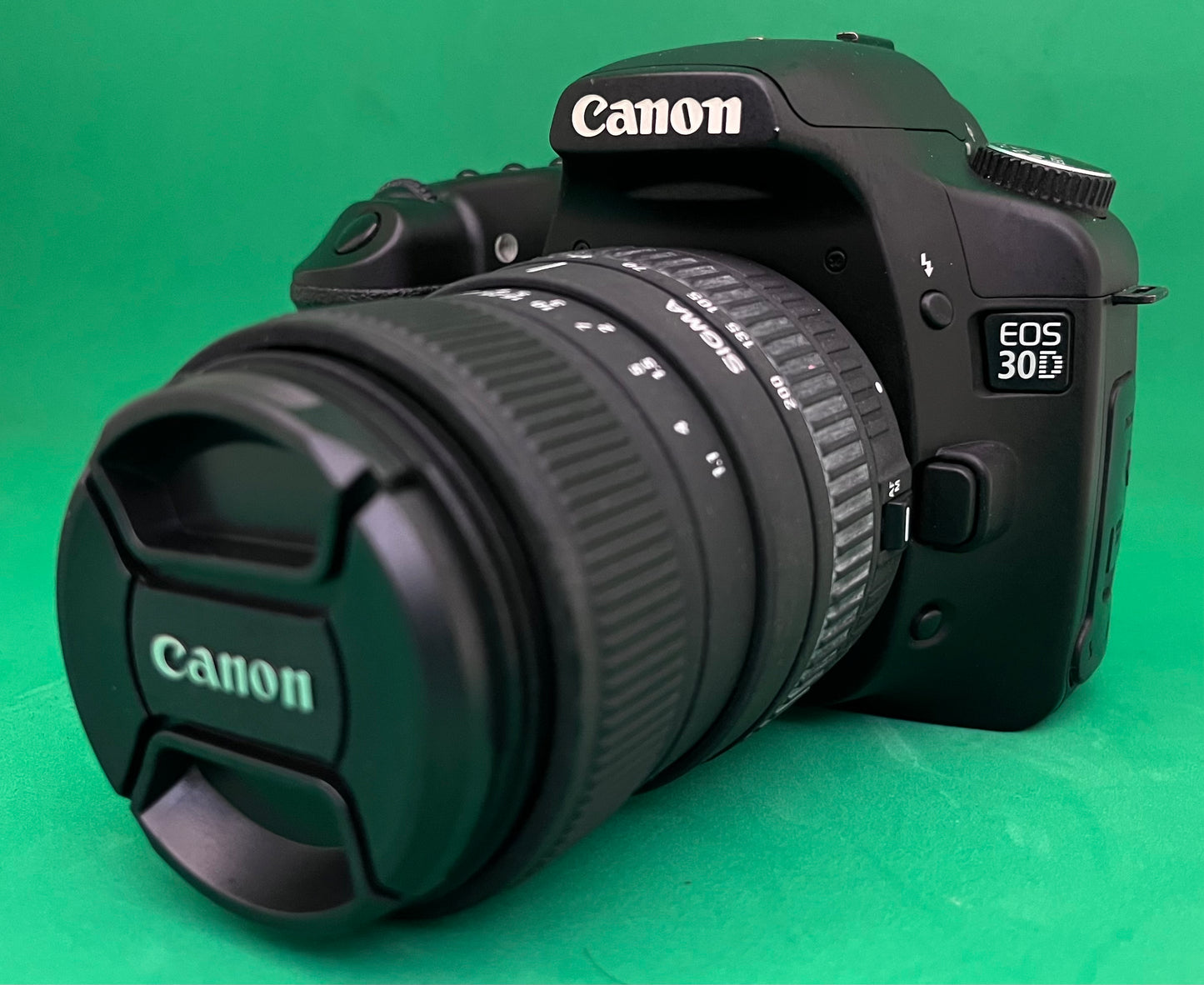Canon EOS 30D Digital SLR Camera Body + Lens 55-200mm sigma (used)
