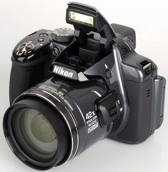 Nikon Coolpix P520 Compact Camera (used)