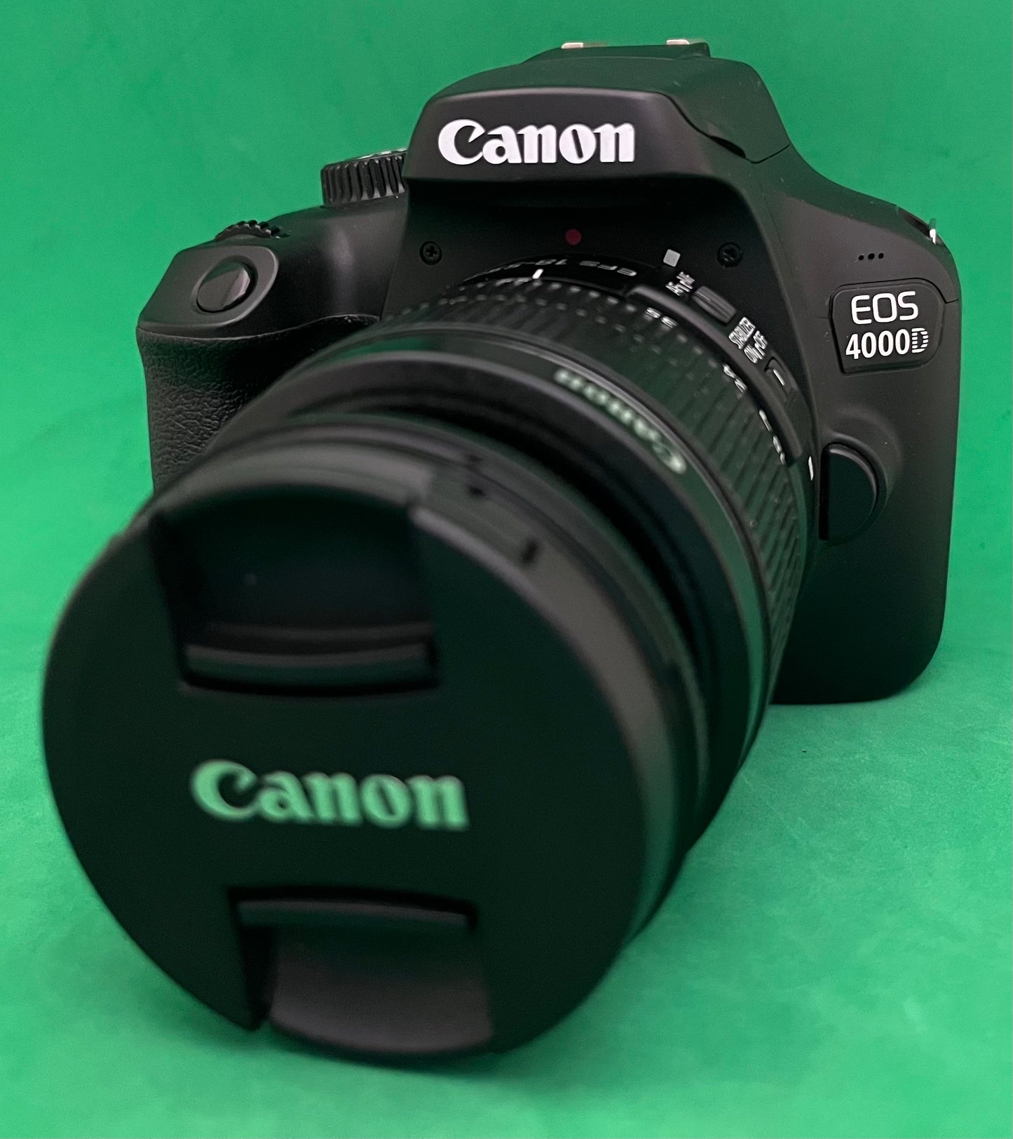 Canon EOS 4000D dslr EF-S 18-55mm F/3.5-5.6 III Zoom Lens (used)