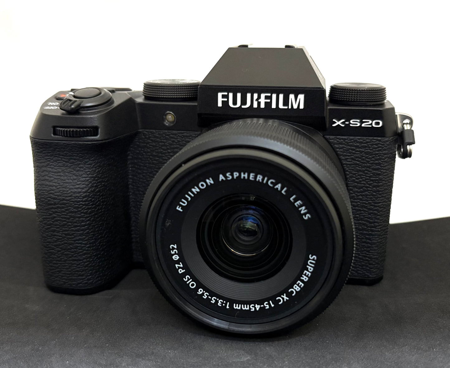 Fujifilm X-S20 + 15-45mm (used)