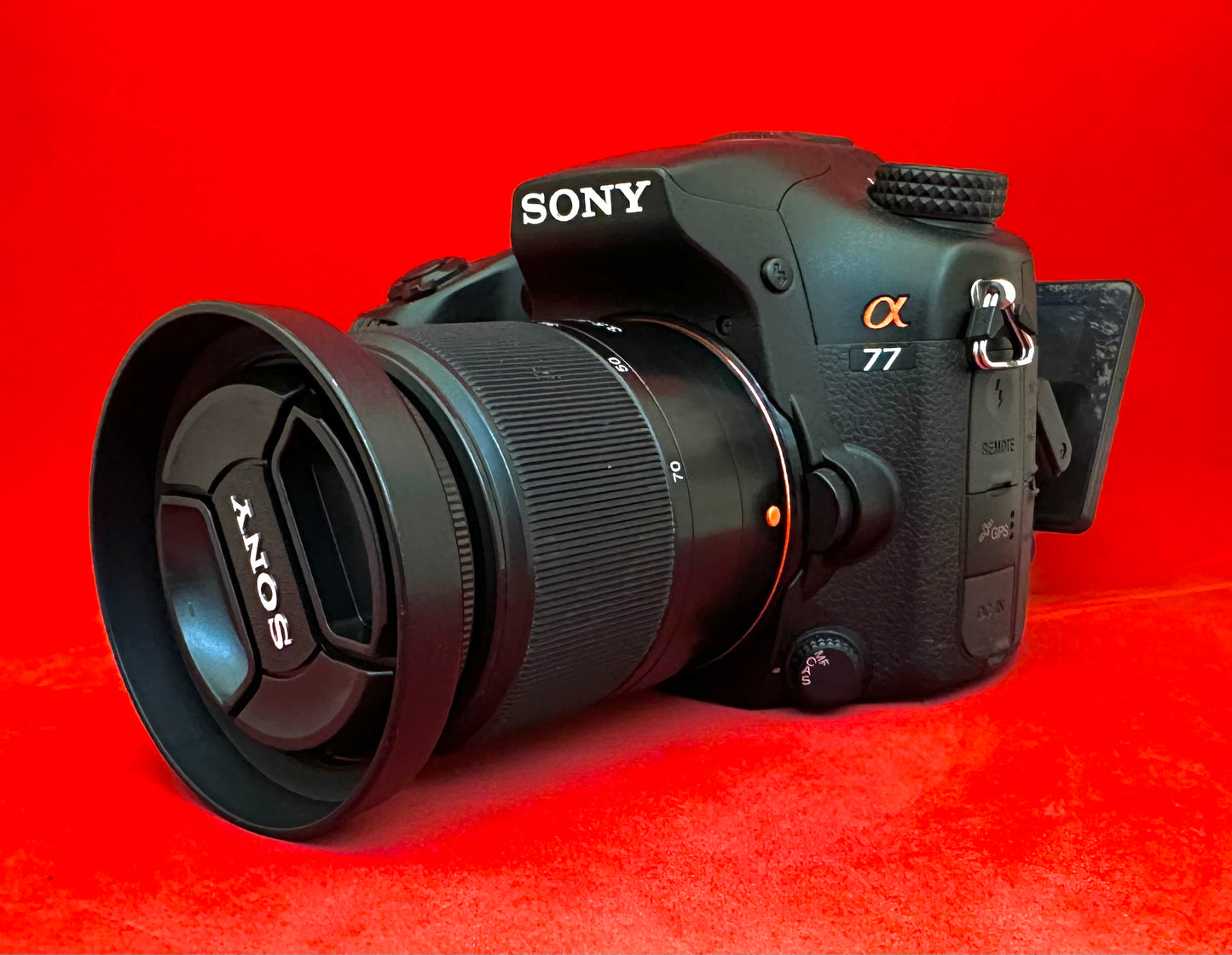 Sony Alpha a77 + 18-70mm lens