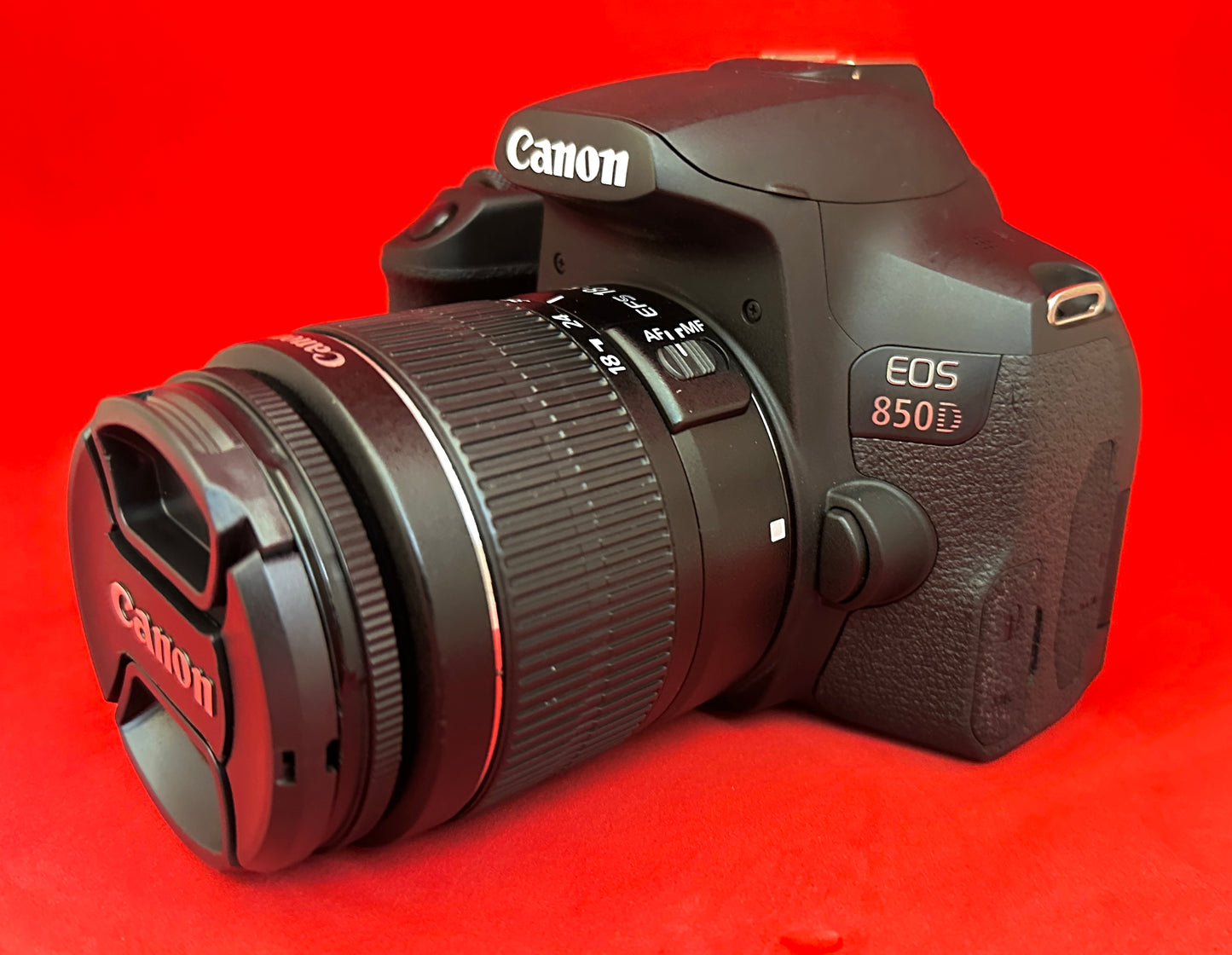 Canon EOS 850D DSLR Camera with 18-55mm IS STM Lens (used)