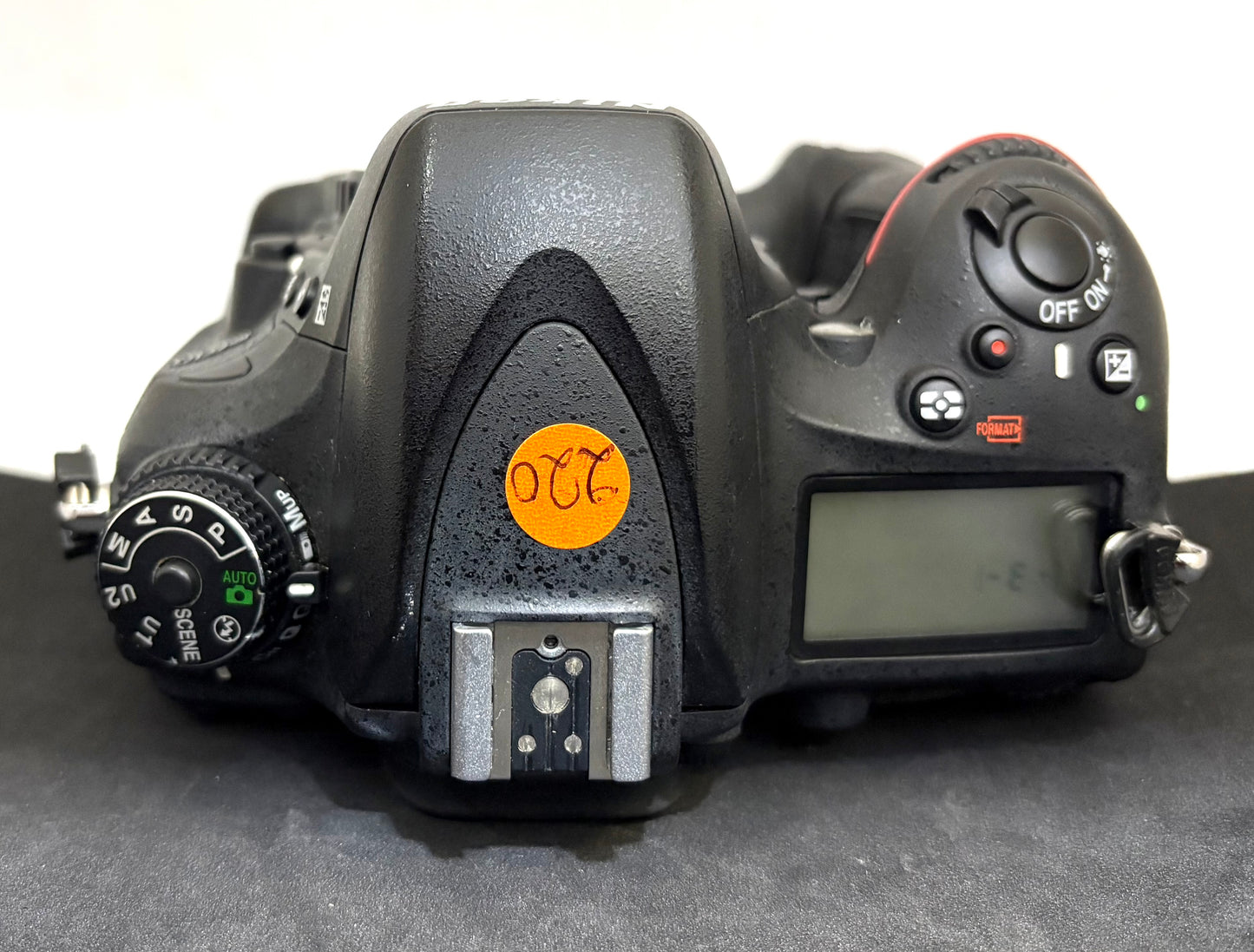 Nikon D610 24.3 MP Digital SLR Camera (Body Only) used