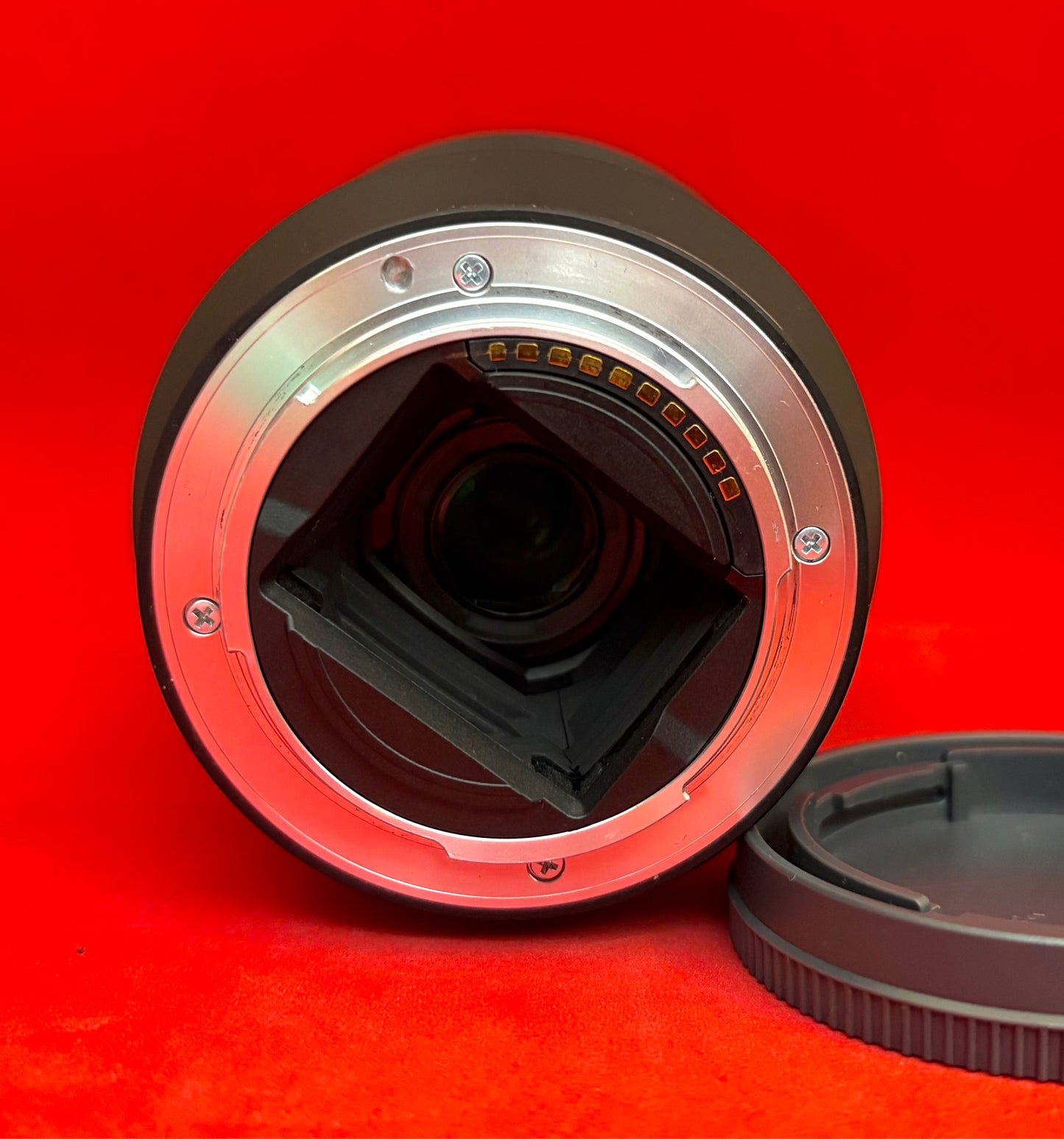 Sony 28-70mm FE f/3.5-5.6 OSS Lens (Used)