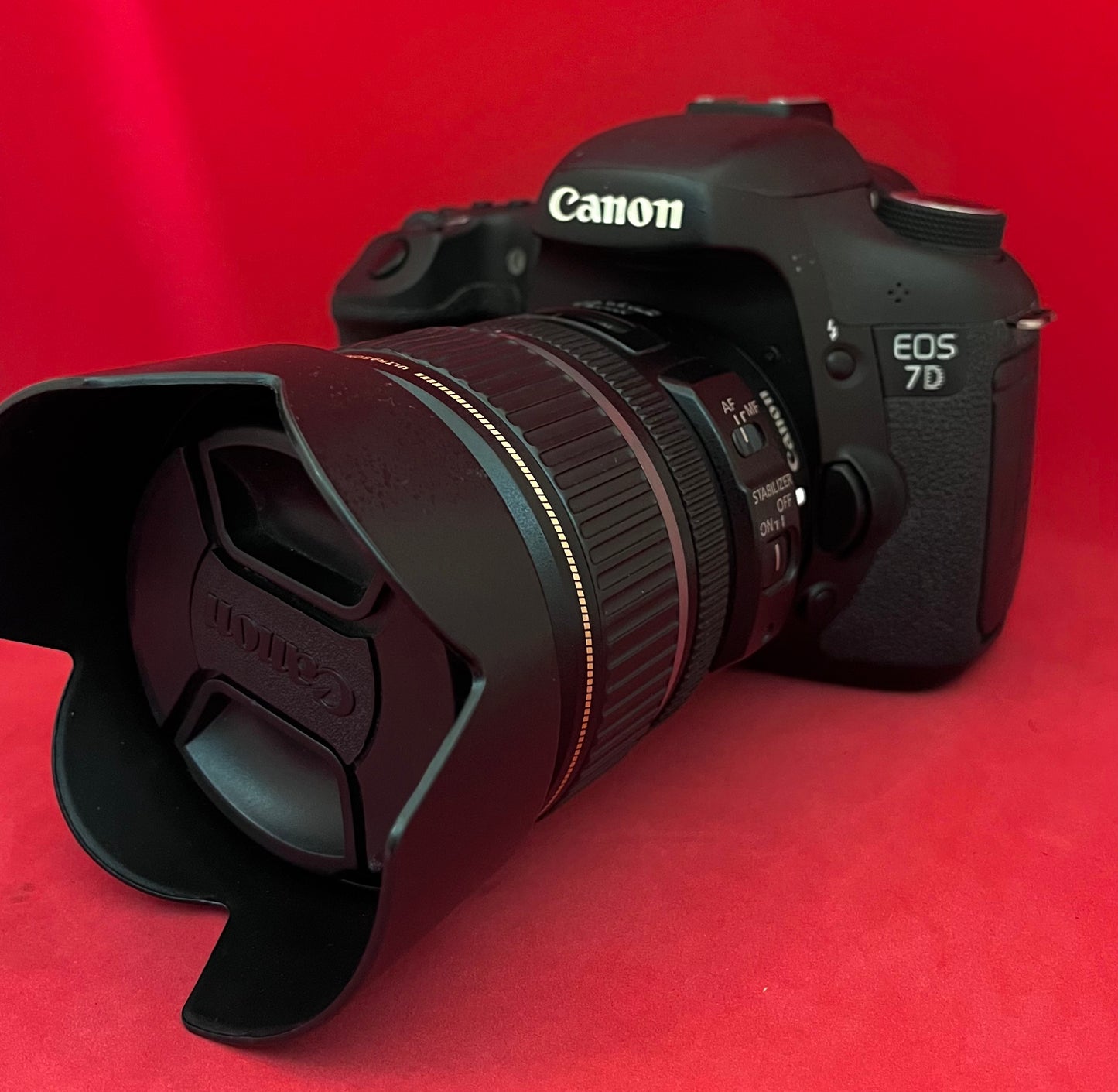 Canon EOS 7D DSLR Camera + 17-85mm lens (used)