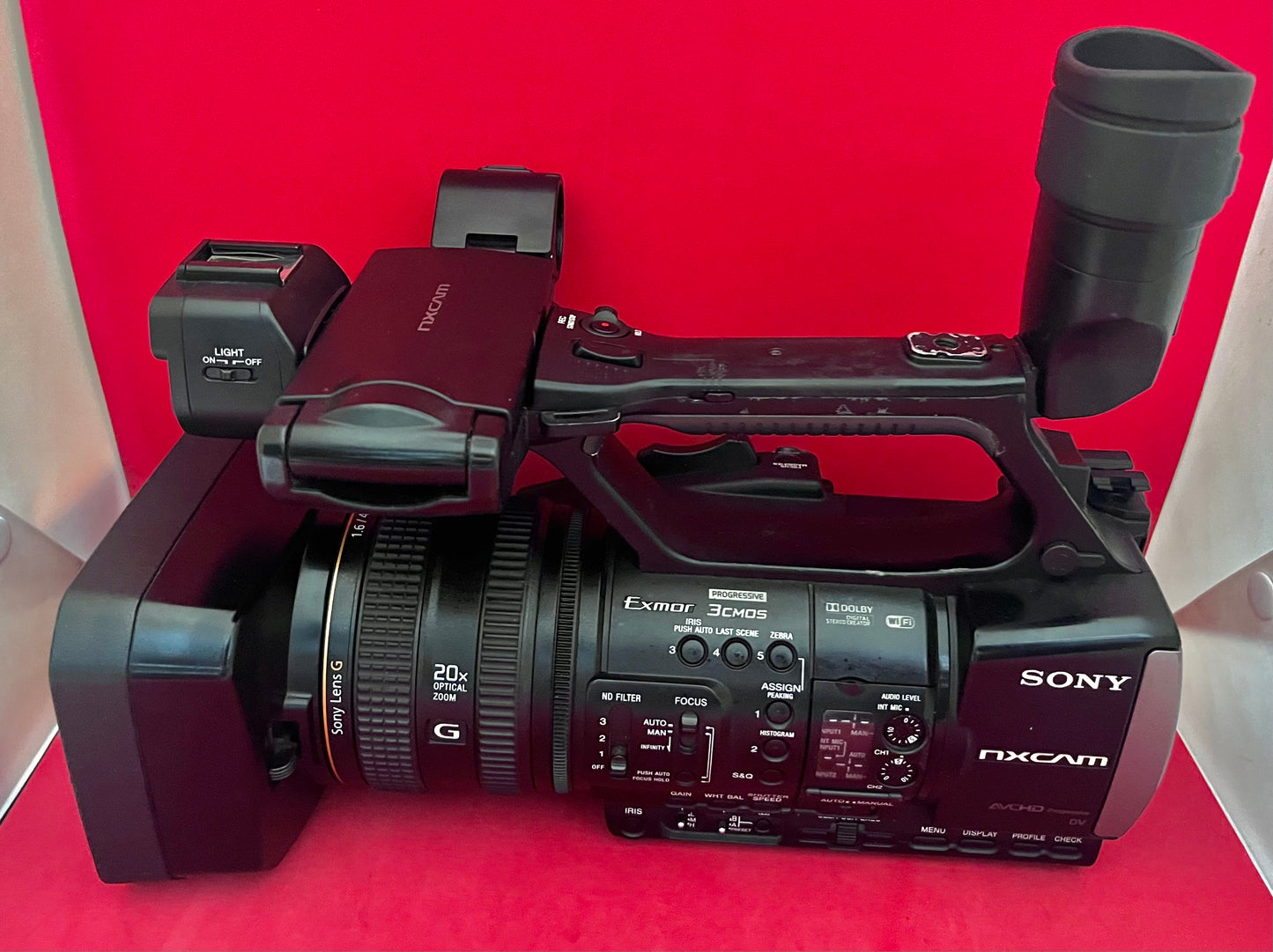 Sony HXR-NX3 NXCAM Professional Handheld Camcorder (used)