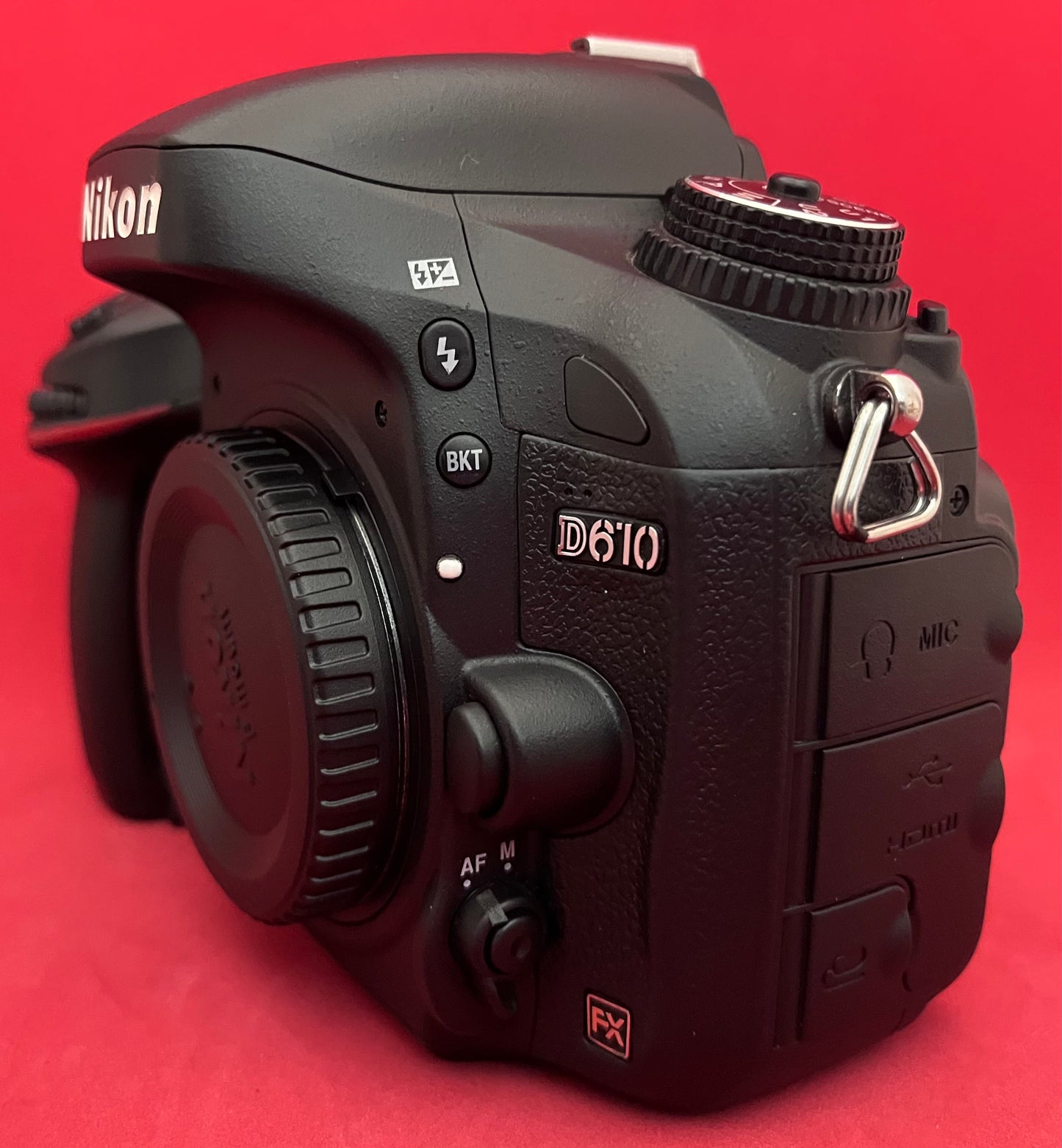 Nikon D610 24.3 MP Digital SLR Camera (Body Only) used