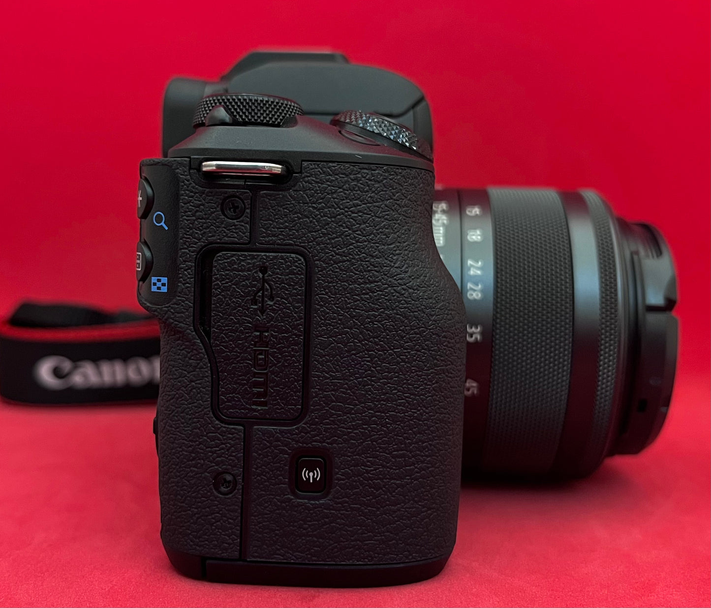 Canon EOS M50 Mark II Mirrorless Digital Camera with 15-45mm Lens (used)