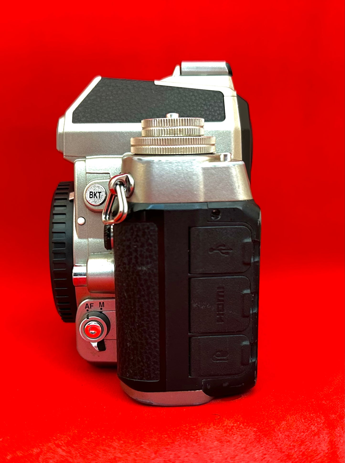 Nikon Df DSLR Camera Silver (used)