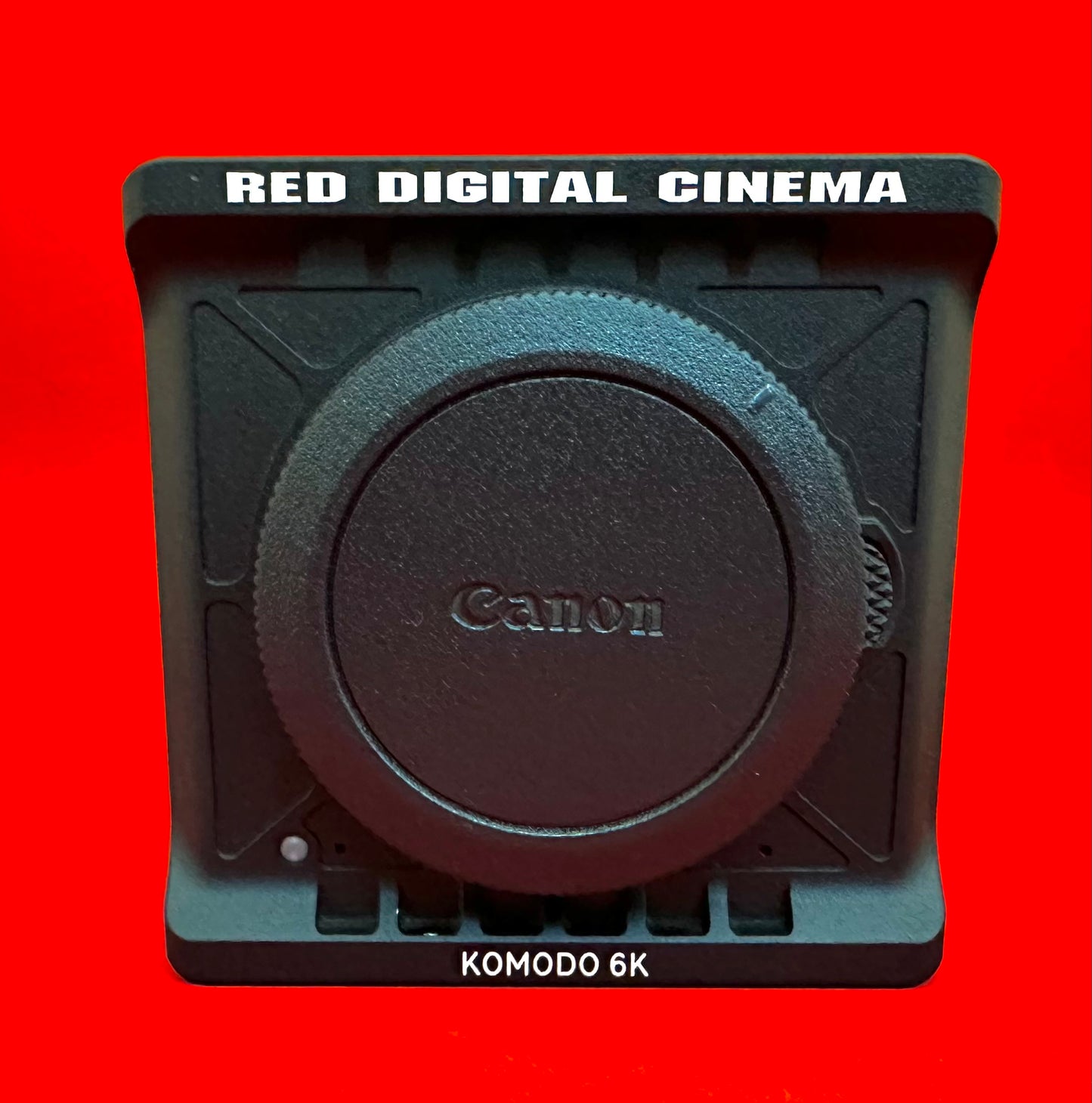 RED DIGITAL CINEMA KOMODO 6K Digital Cinema Camera Canon RF-mount (used)