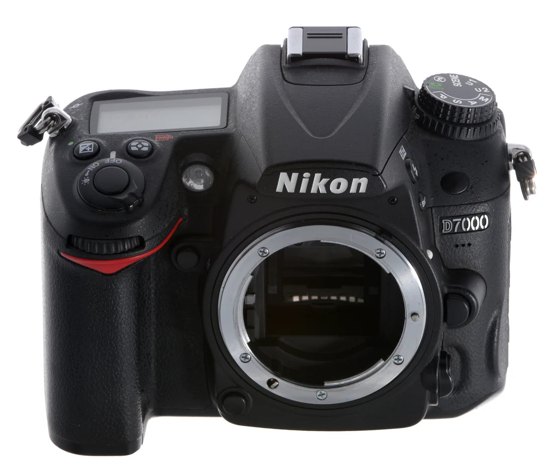 NIKON D7000 BODY (used)