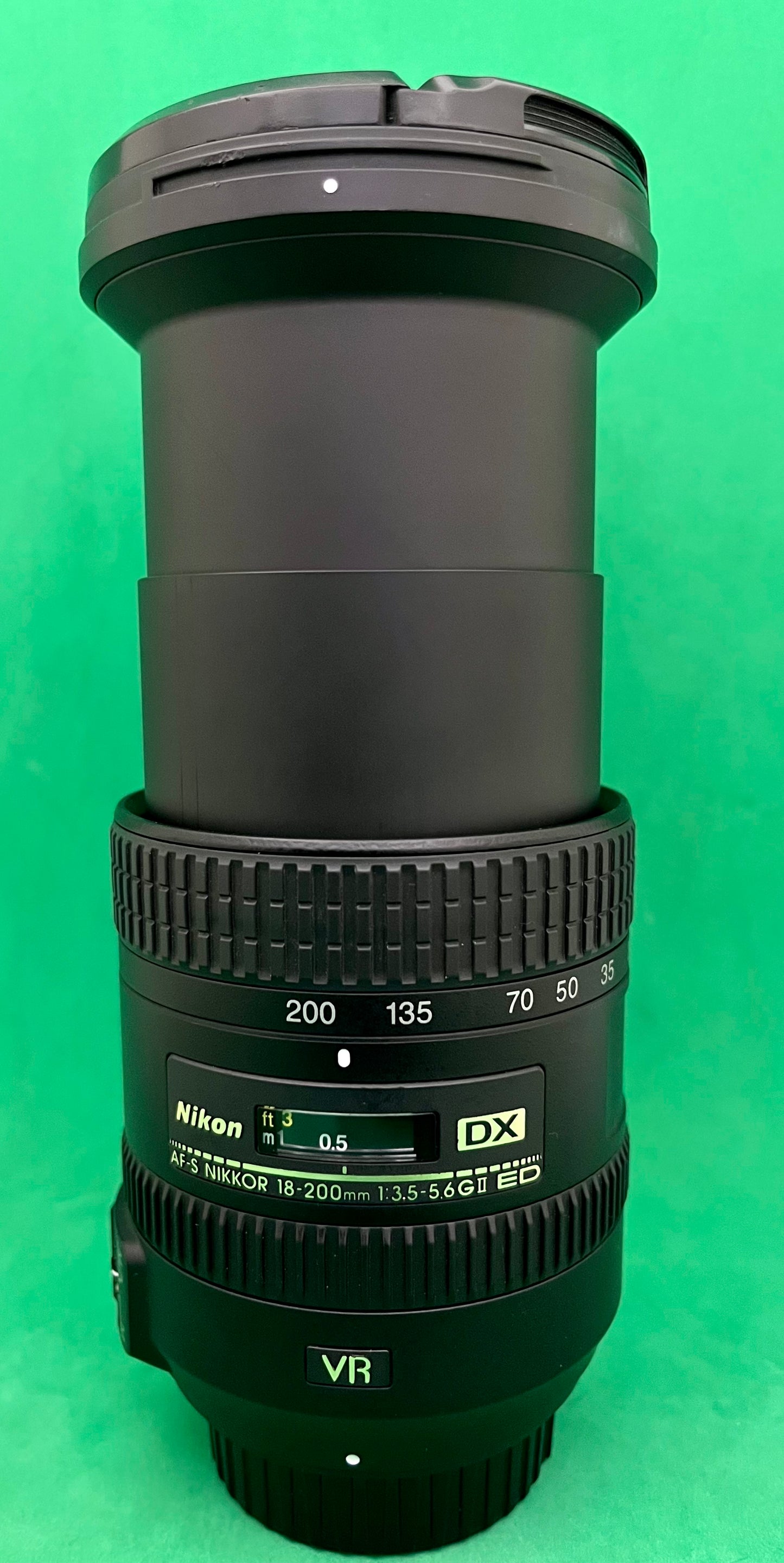 Nikon AF-S DX NIKKOR 18-200mm f/3.5-5.6G ED VR II Lens (used)