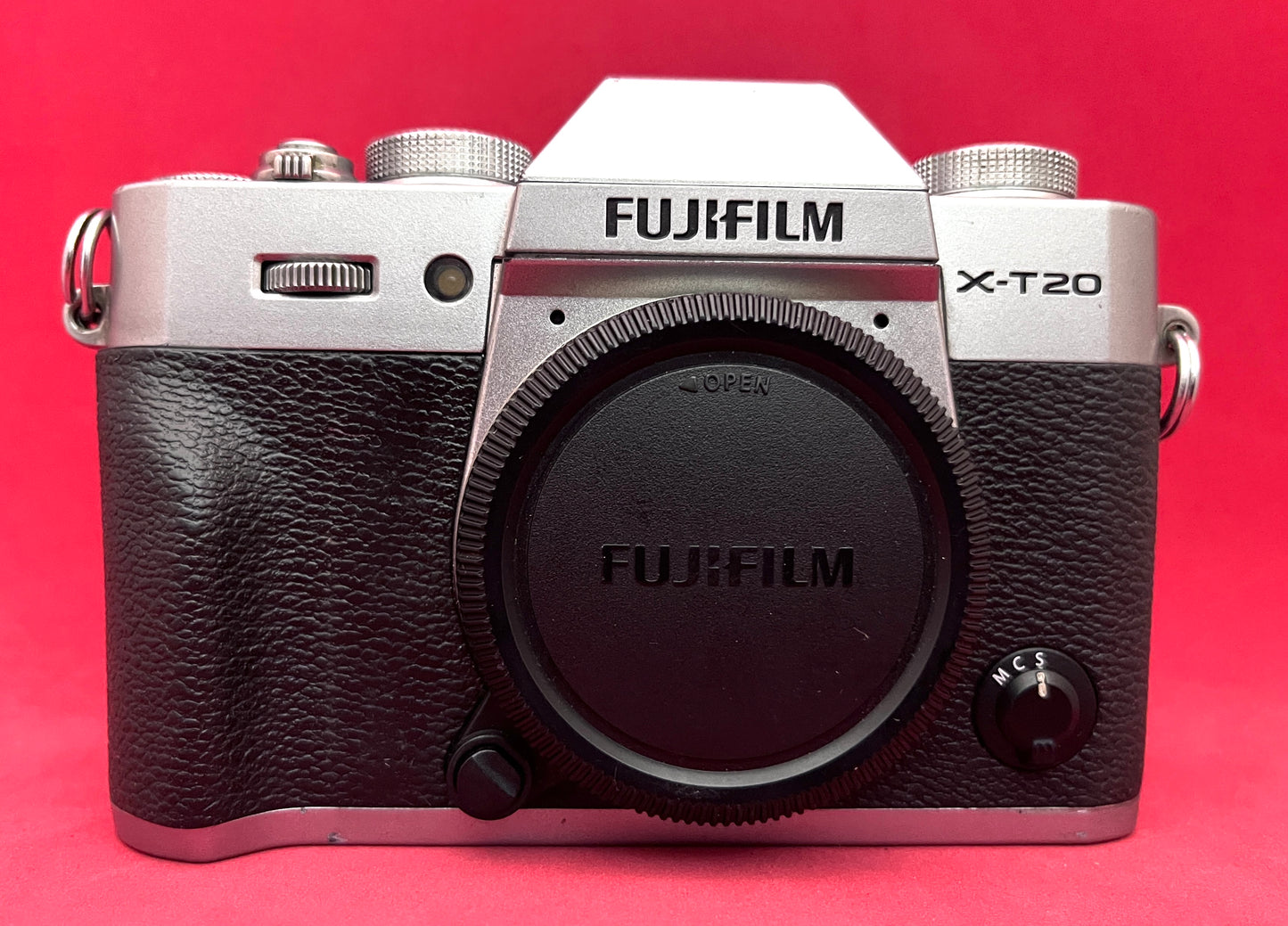 Fujifilm X-T20 Mirrorless Digital Camera (used)