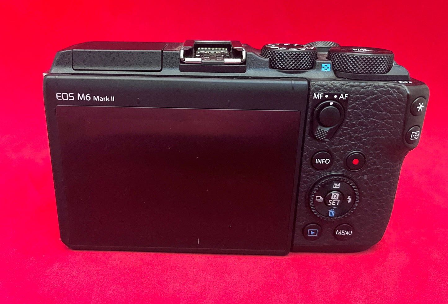 Canon EOS M6 Mark II + 15-45mm – Mirrorless Camera Kit (used)