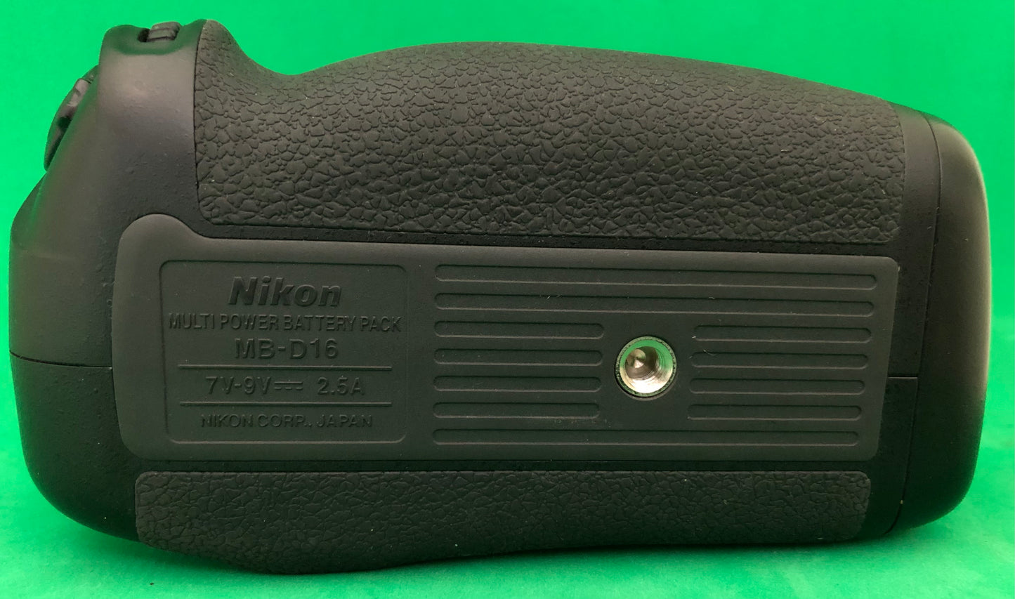 Nikon MB-D16 DSLR Battery Grip for D750 (used)