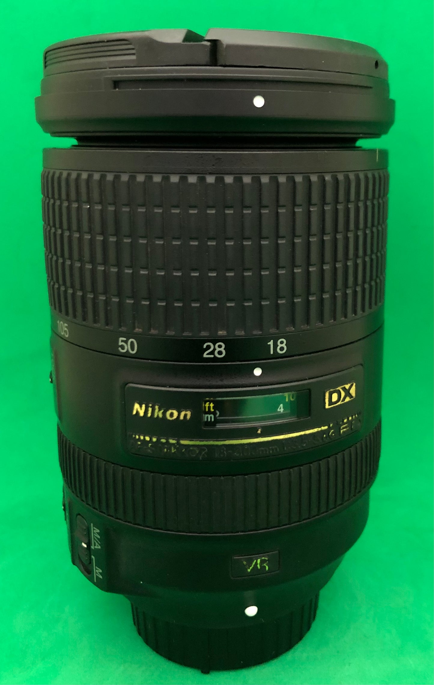 Nikon AF-S 18-300mm f/3.5-5.6 G ED DX VR (used)