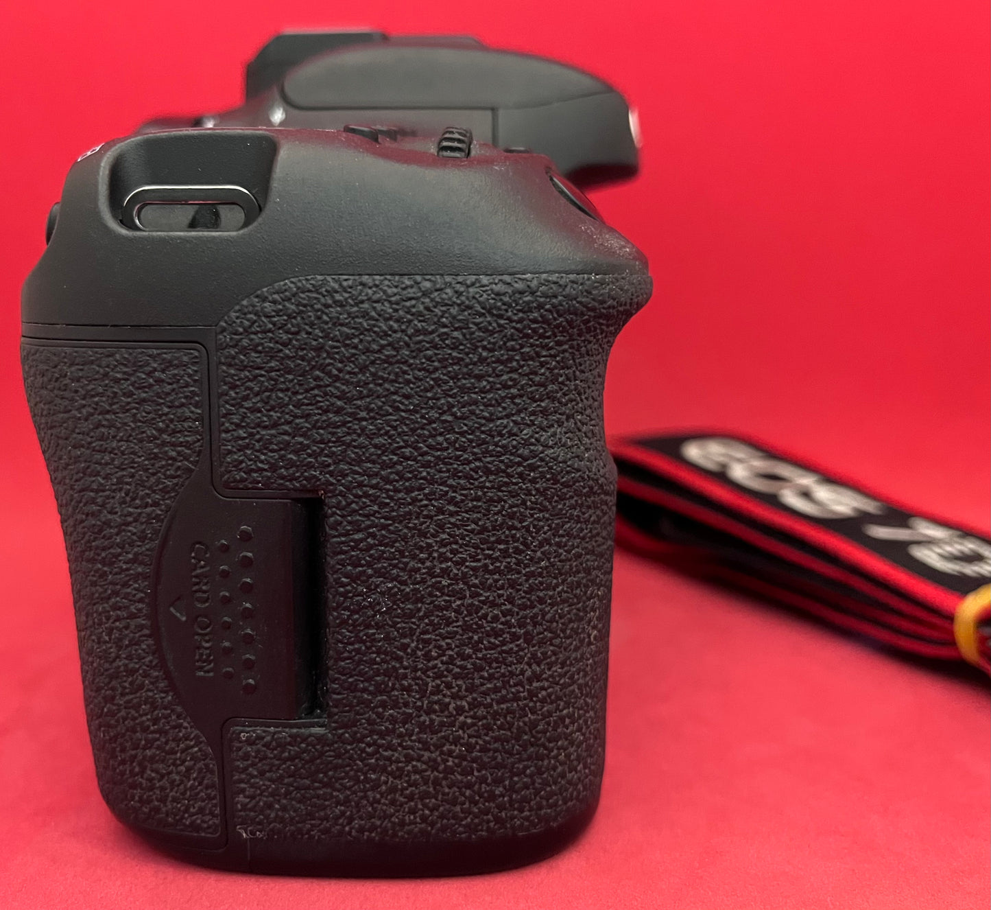 Canon EOS 7D Mark II Body (Used)