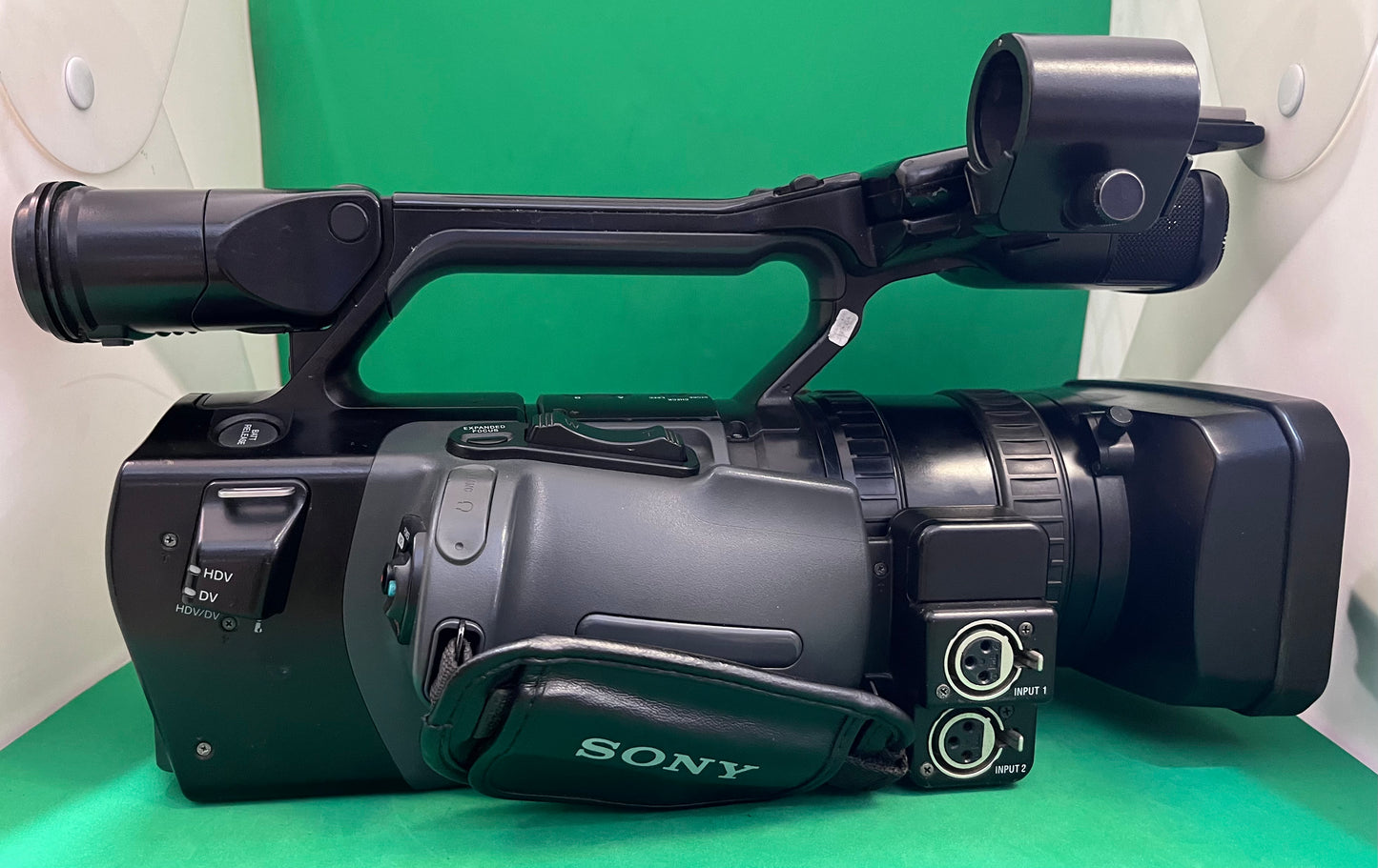 Sony HVR-Z1E HDV 3CCD Handheld Camcorder (used)