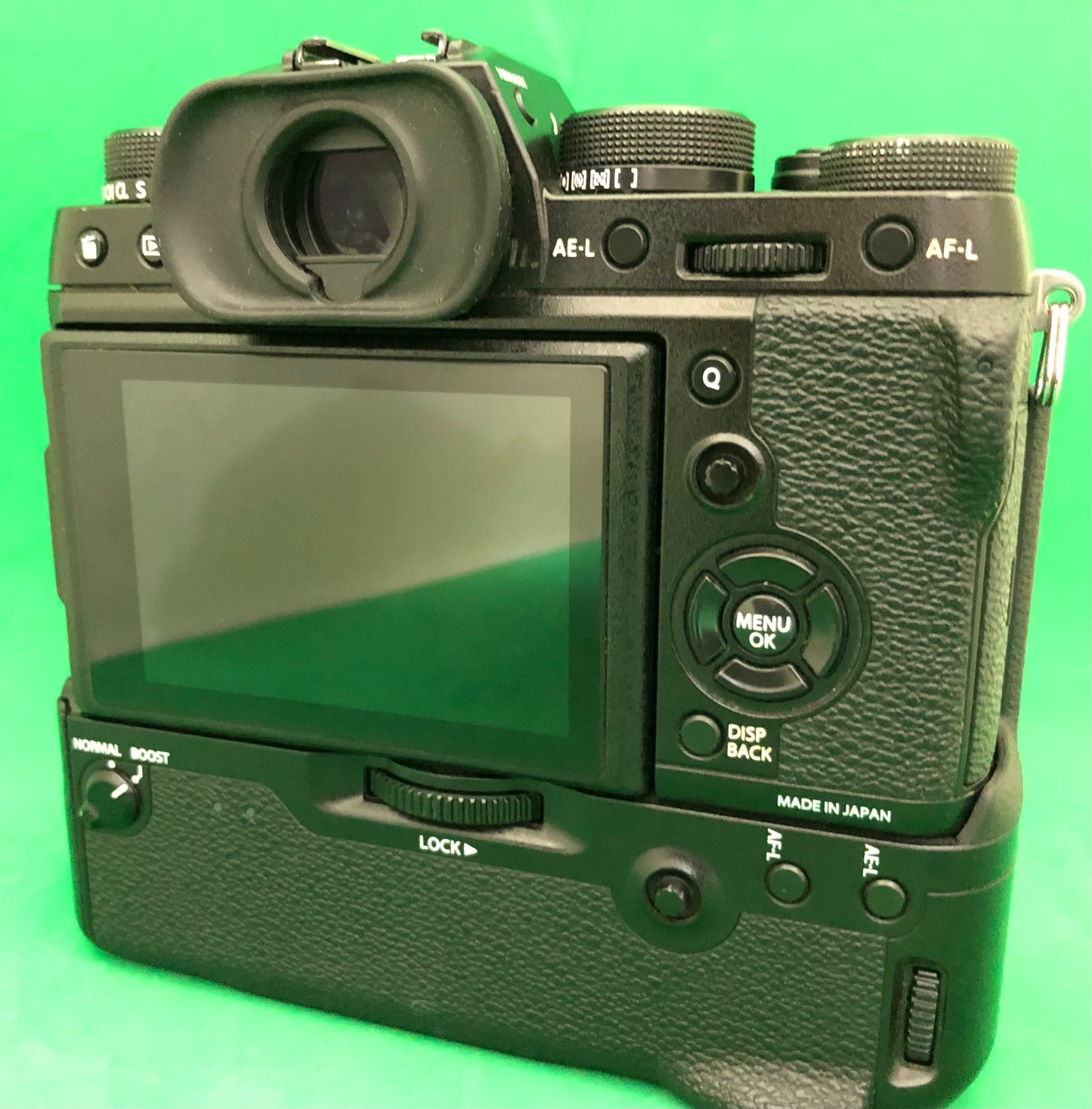 Fujifilm X-T2 body Mirrorless Digital camera + Fujifilm VPB-XT2 Vertical Battery Grip (used)