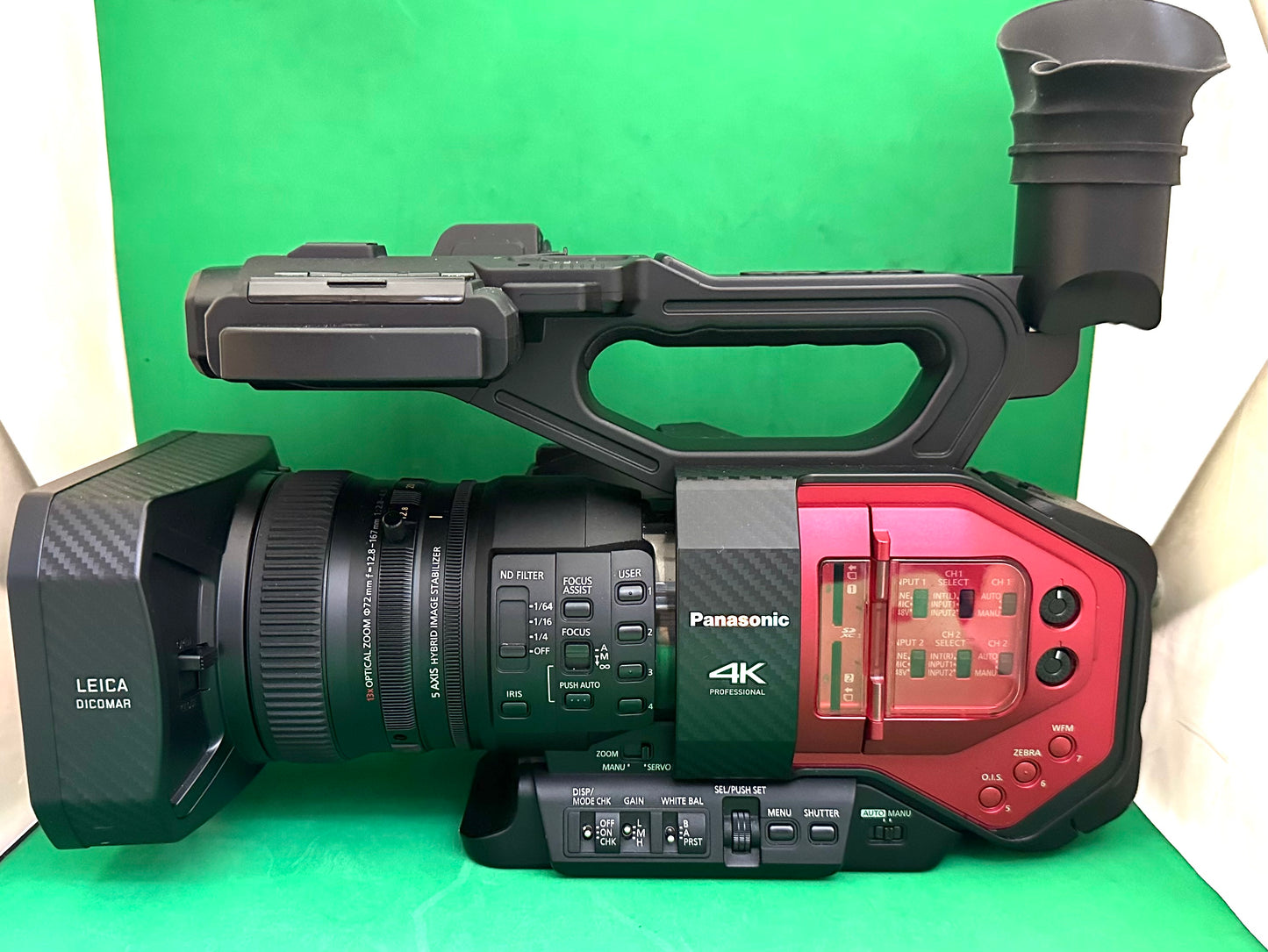 Panasonic AG-DVX200 4K Professional Camcorder (used)