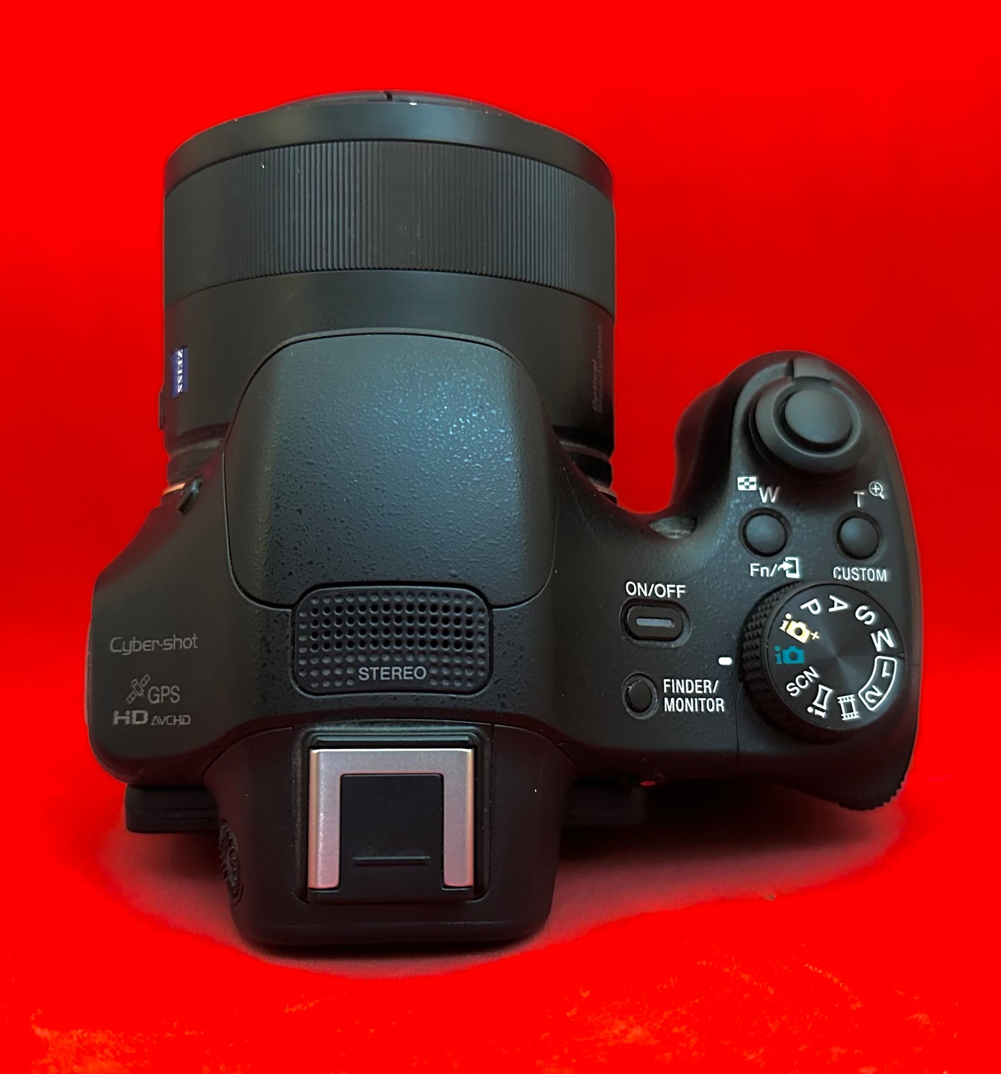 Sony Cyber-shot DSC-HX400V Digital Camera (used)
