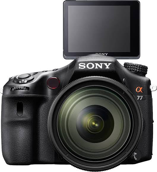 Sony Alpha a77 + 18-70mm lens