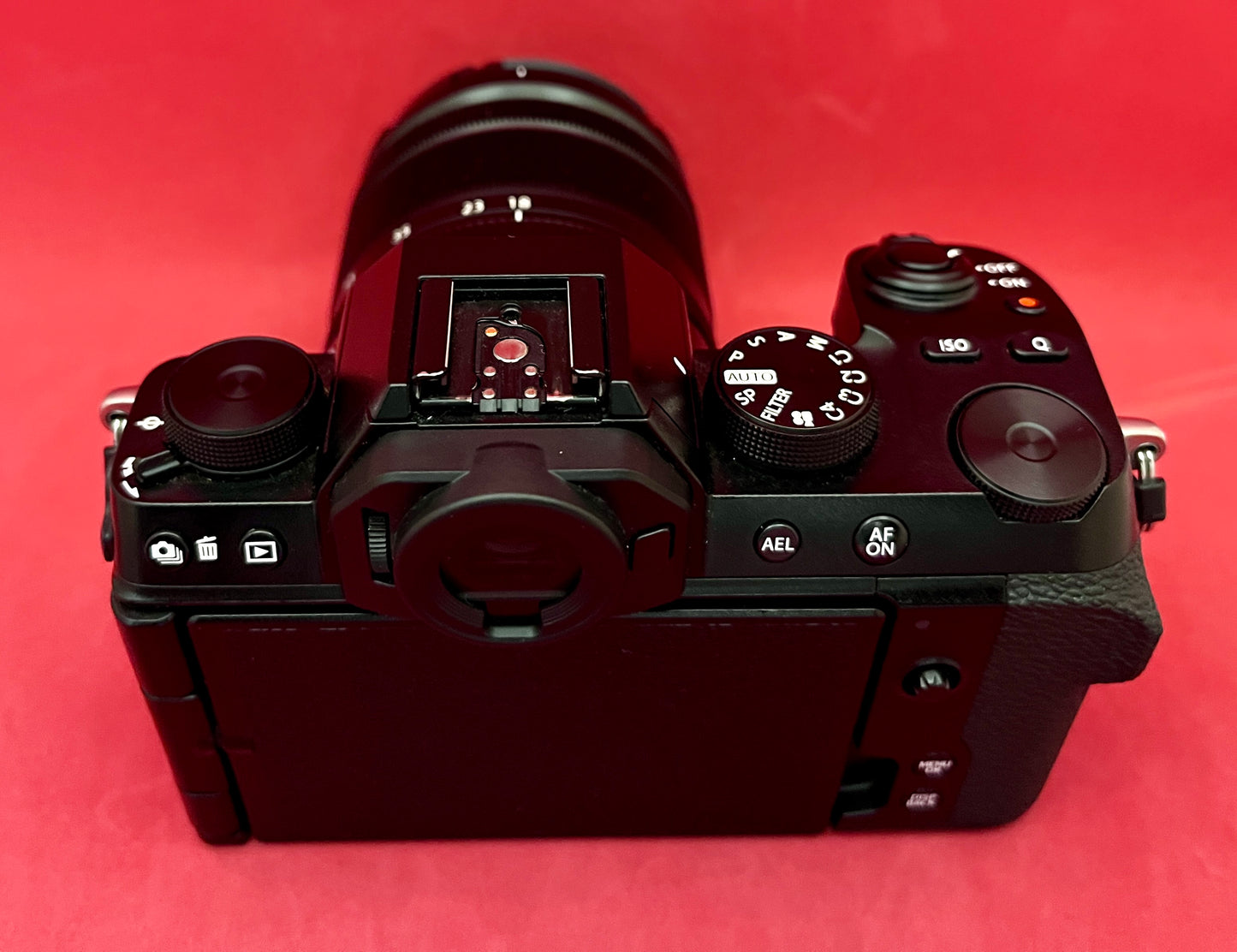 FUJIFILM X-S10 Mirrorless Digital Camera (used)