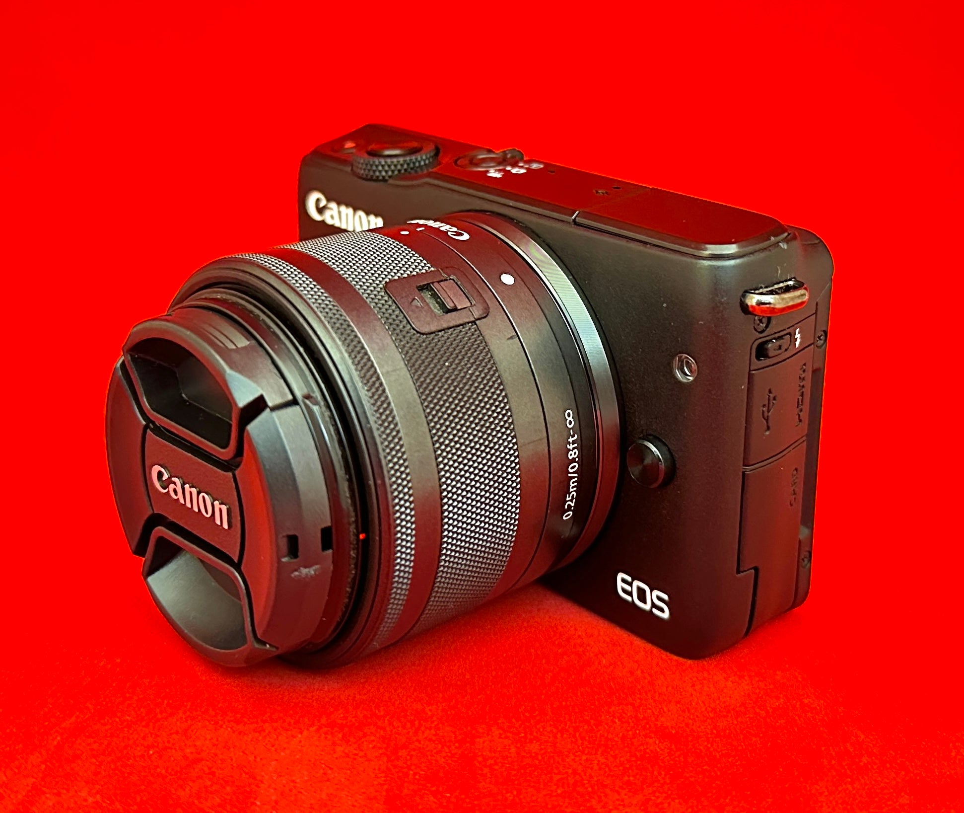 Canon EOS M10 Mirrorless Camera + 15-45mm EF-M Lens (used) – Luck