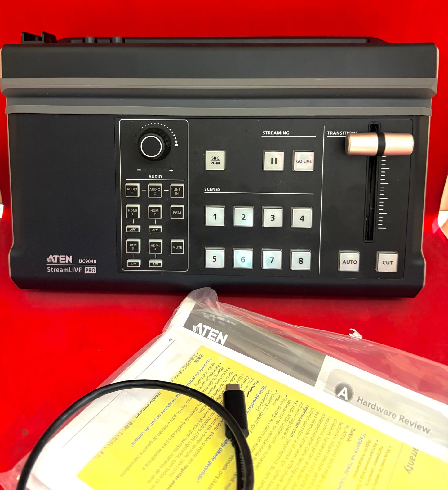 Aten UC9040 StreamLive Pro All-in-one Multi-channel AV Mixer (used)